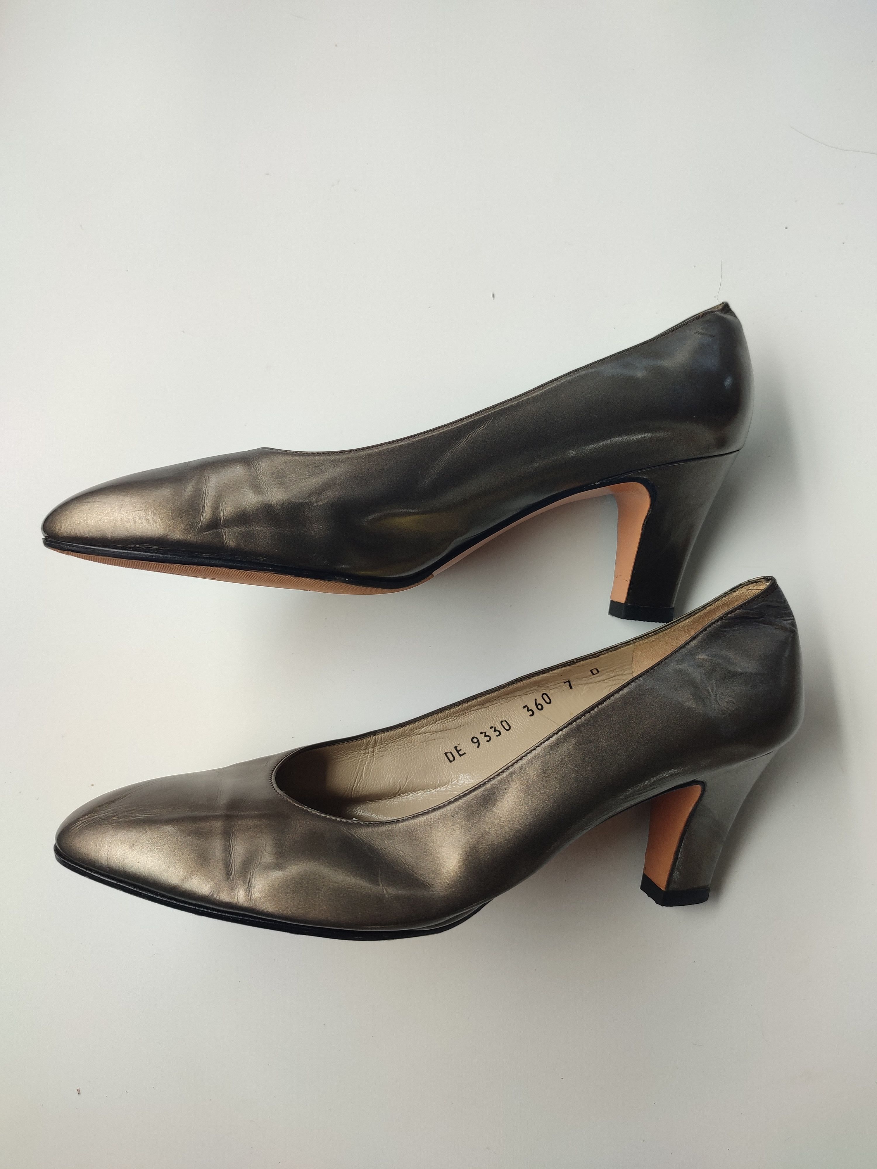 Salvatore Ferragamo Salvatore Ferragamo Pointed-Toe Heels Size US 8 / IT 38 - 3 Thumbnail