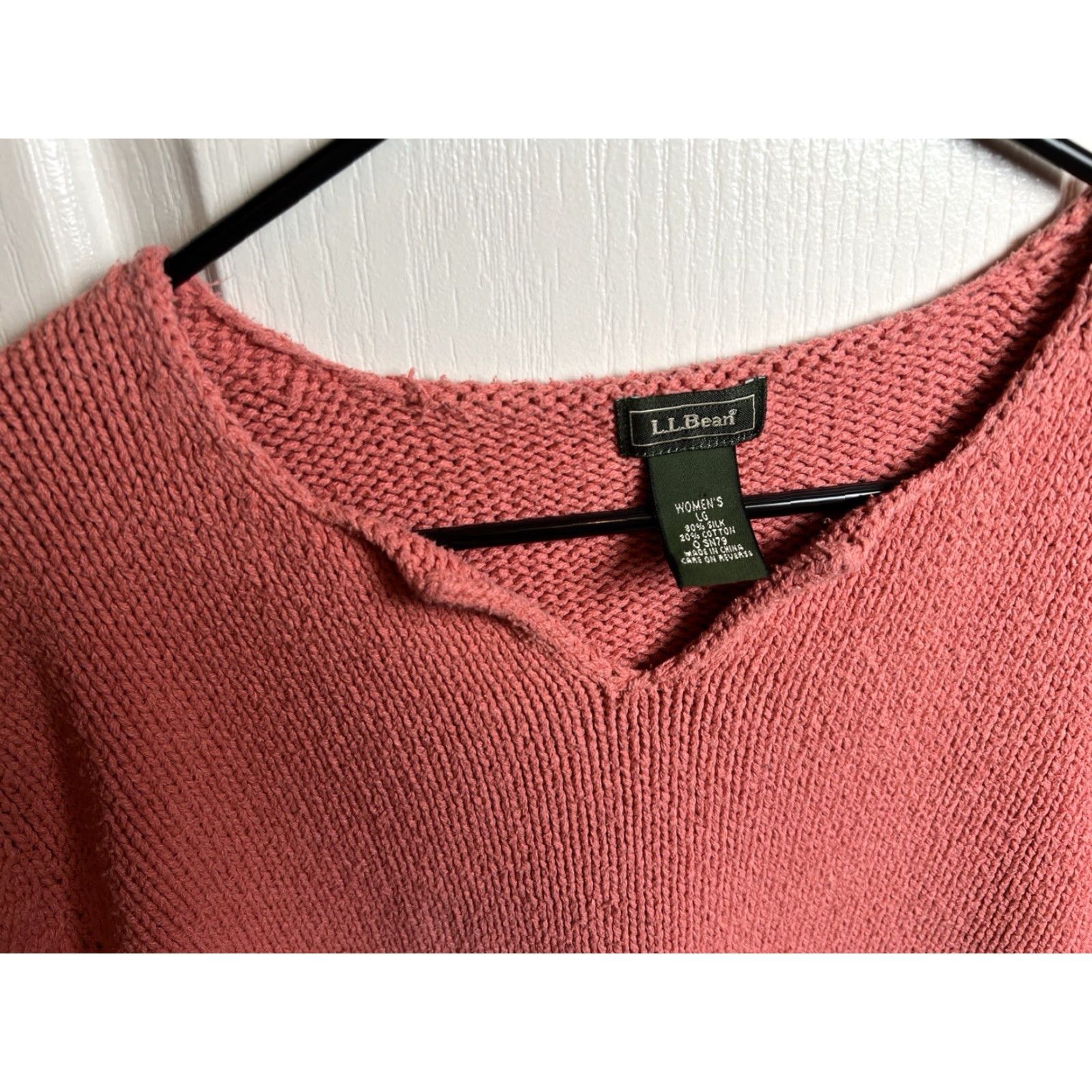 Vintage VINTAGE L.L. Bean Women’s Pink Silk Blend V Neck Chunky Knit Sweater Size Medium Size M / US 6-8 / IT 42-44 - 3 Thumbnail