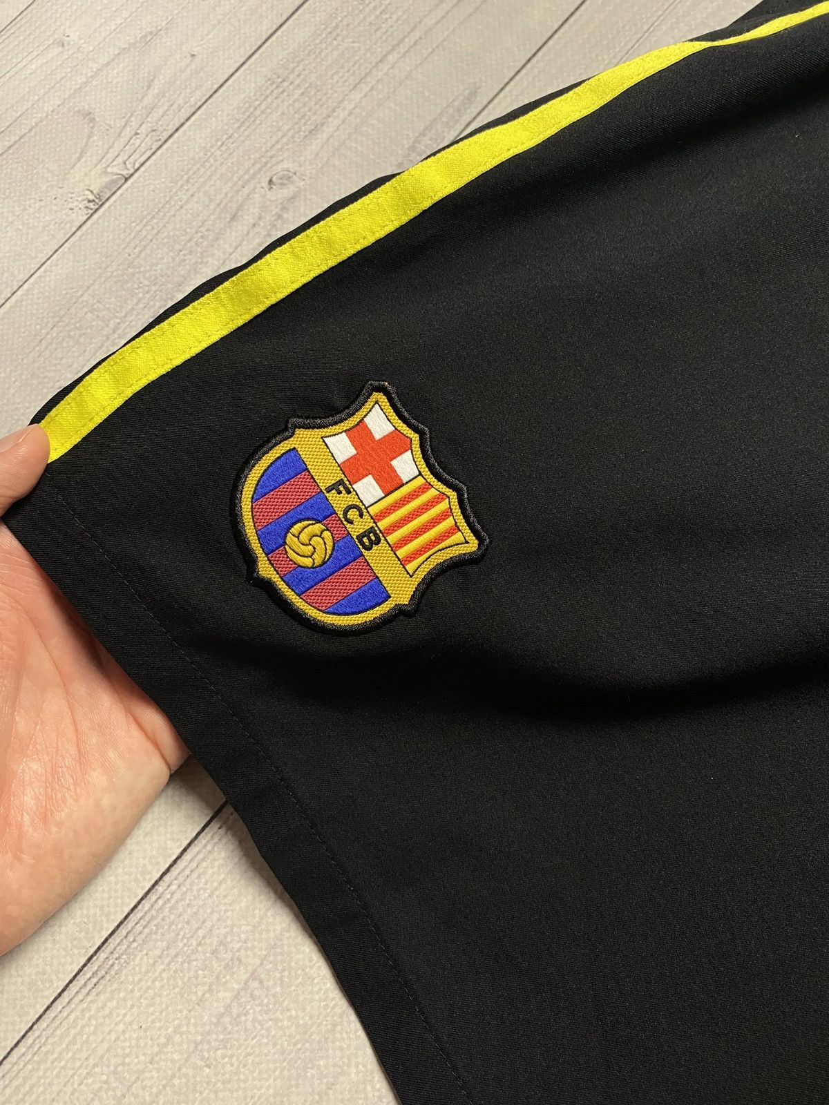Nike Vintage Barcelona shorts Nike black rare away Size US 36 / EU 52 - 3 Thumbnail