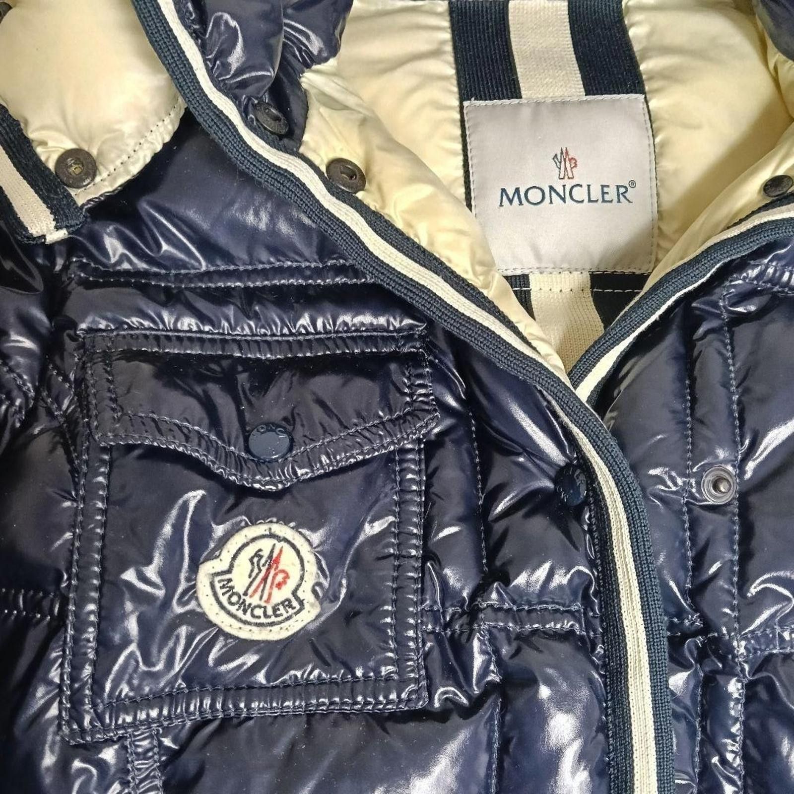 Moncler Moncler - XS Navy Blue Puffer Jacket with Hood Size XS / US 0-2 / IT 36-38 - 3 Thumbnail