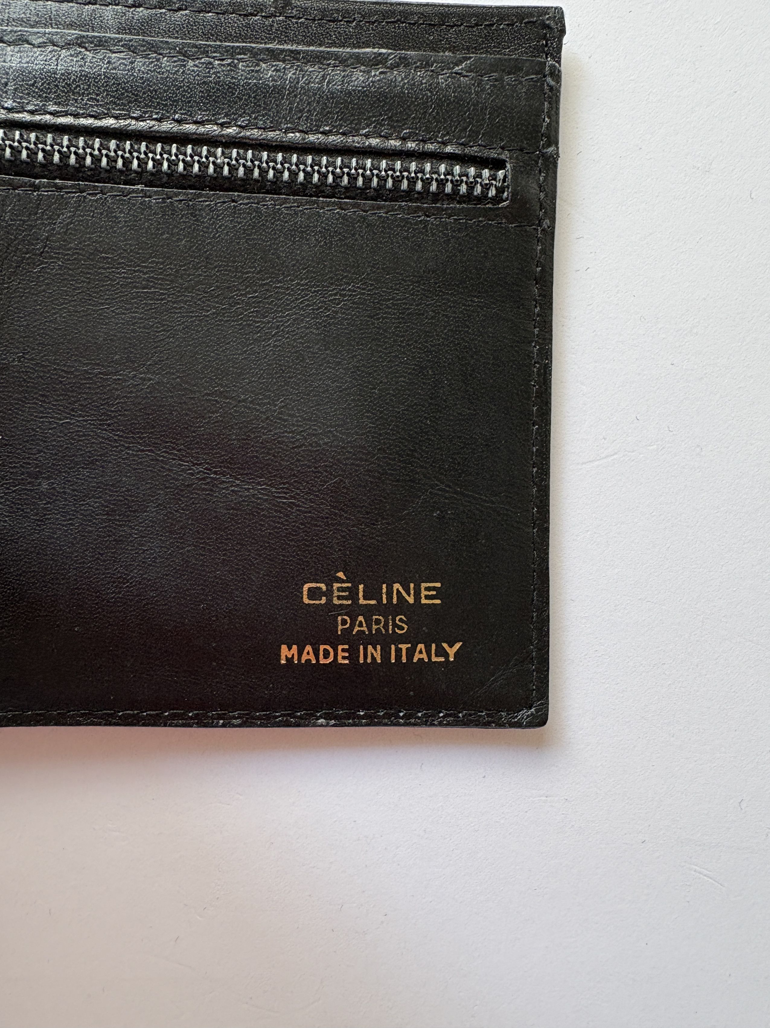 Celine ⚡️𝐐𝐔𝐈𝐂𝐊 𝐒𝐀𝐋𝐄⚡️ Celine Vintage Black Bifold Wallet Size ONE SIZE - 5 Thumbnail