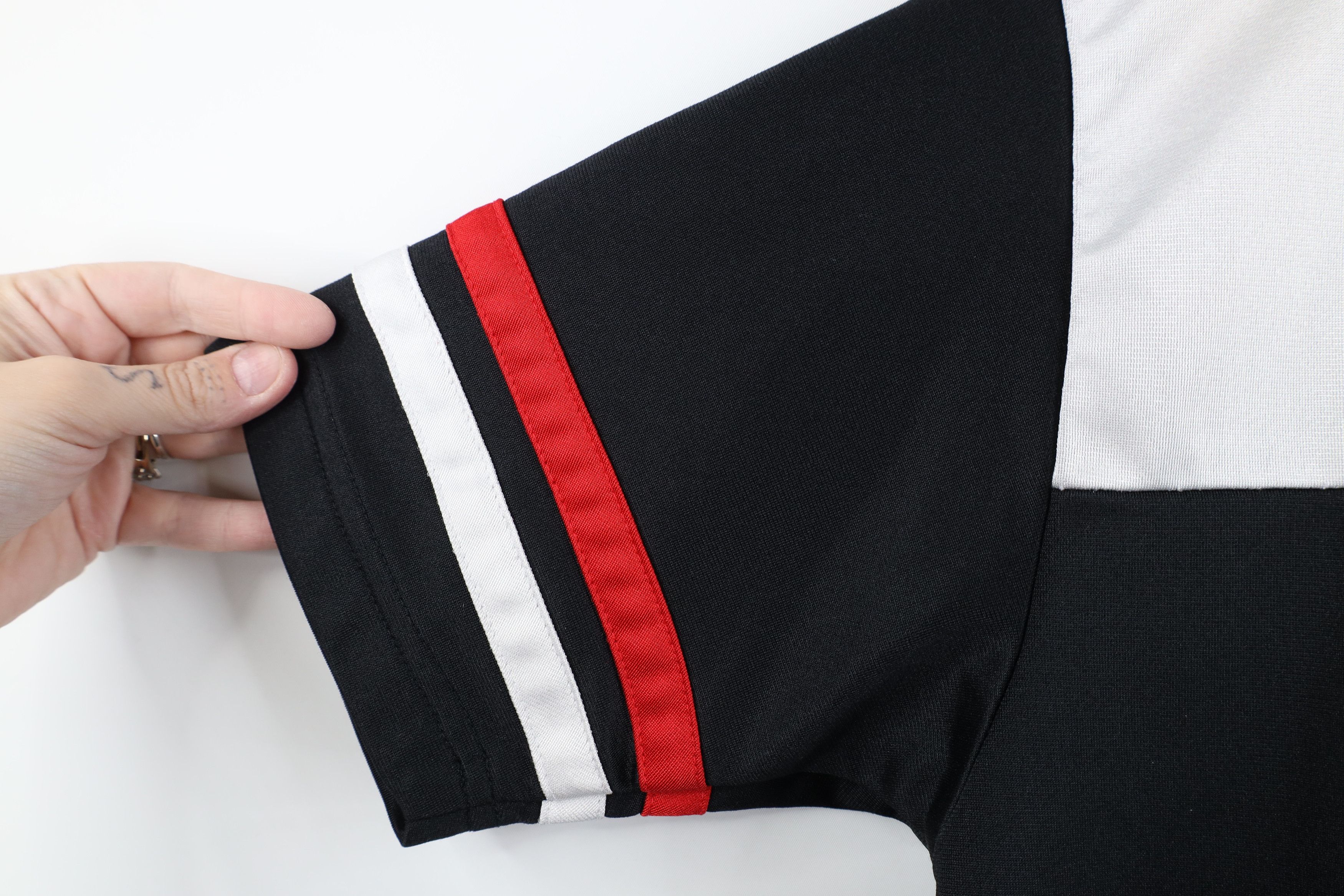 Vintage Vintage 90s Streetwear Block Short Sleeve Jersey T-Shirt Size US S / EU 44-46 / 1 - 7 Thumbnail