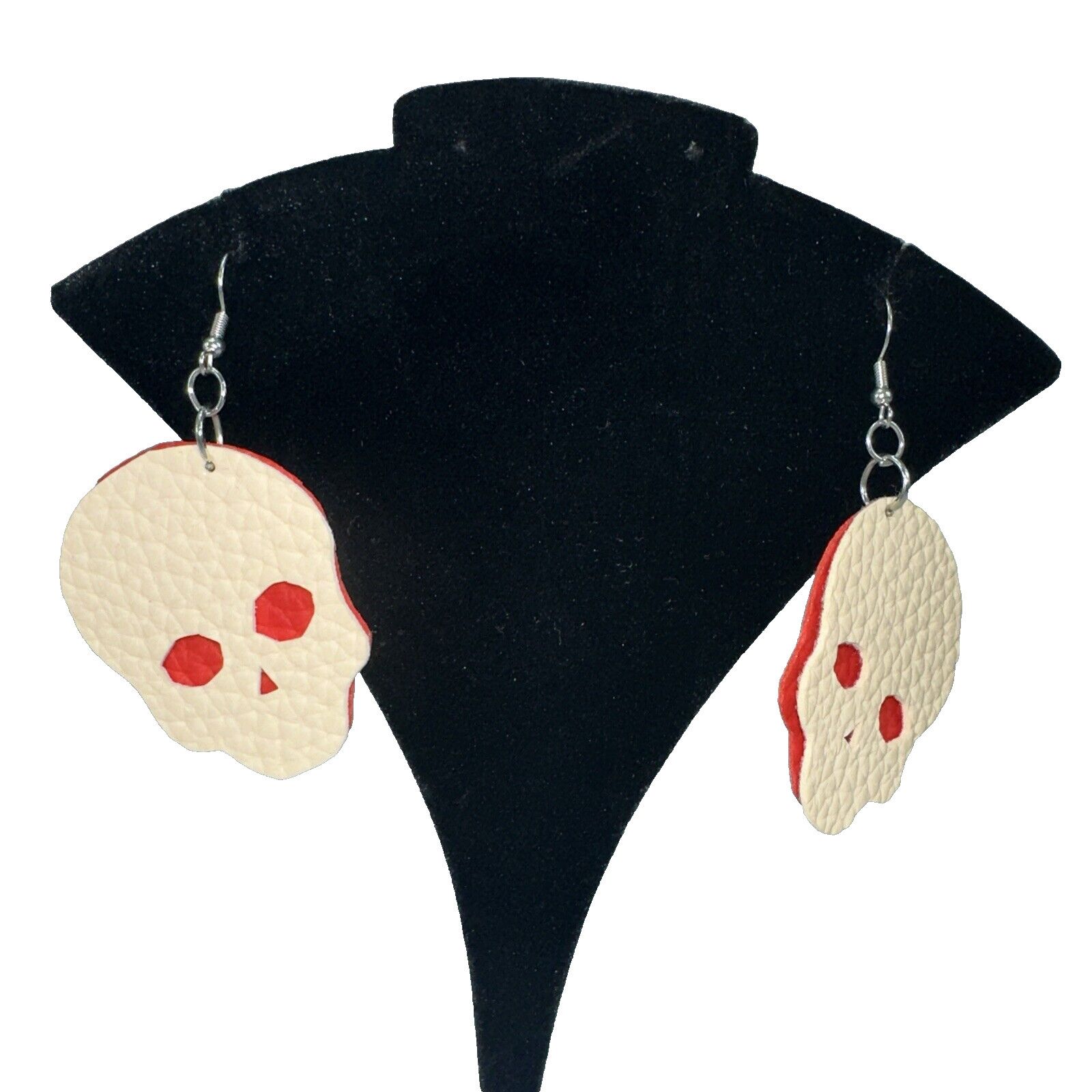 Handmade Hand-Made Halloween Skull Red White Pleather Hook Earrings Size ONE SIZE - 2 Thumbnail