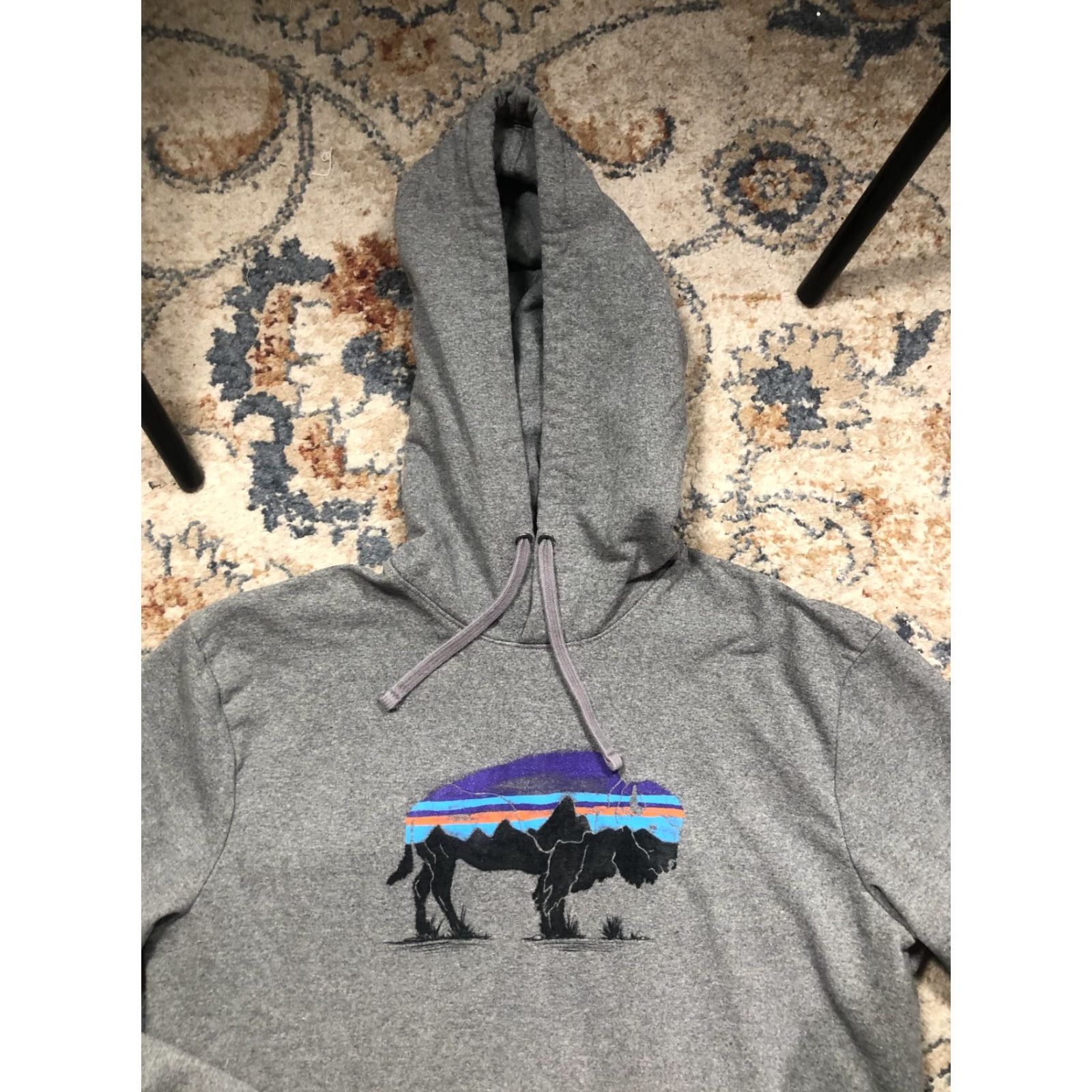 Patagonia Patagonia Hoodie Mens Medium Graphic Print Bison Logo Fleece Uprisal Pullover Gray Size US M / EU 48-50 / 2 - 2 Thumbnail