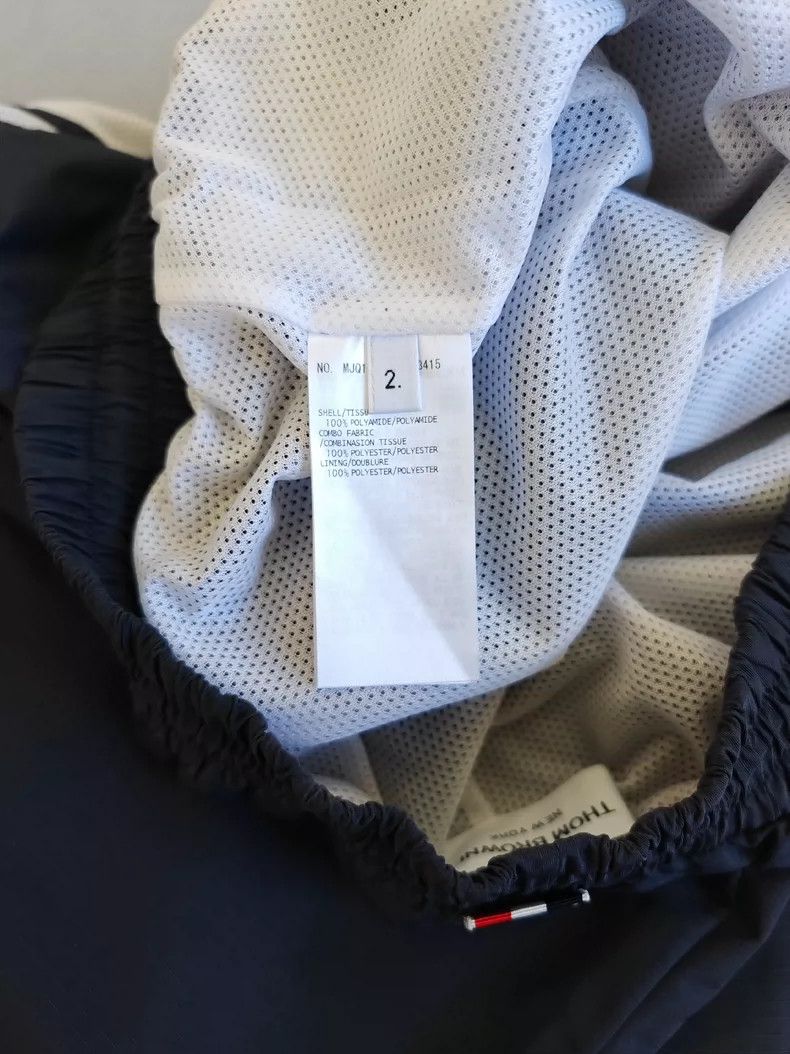 Thom Browne Thom Browne size2 Nylon casual sportswear Size US 26 / EU 42 - 4 Thumbnail