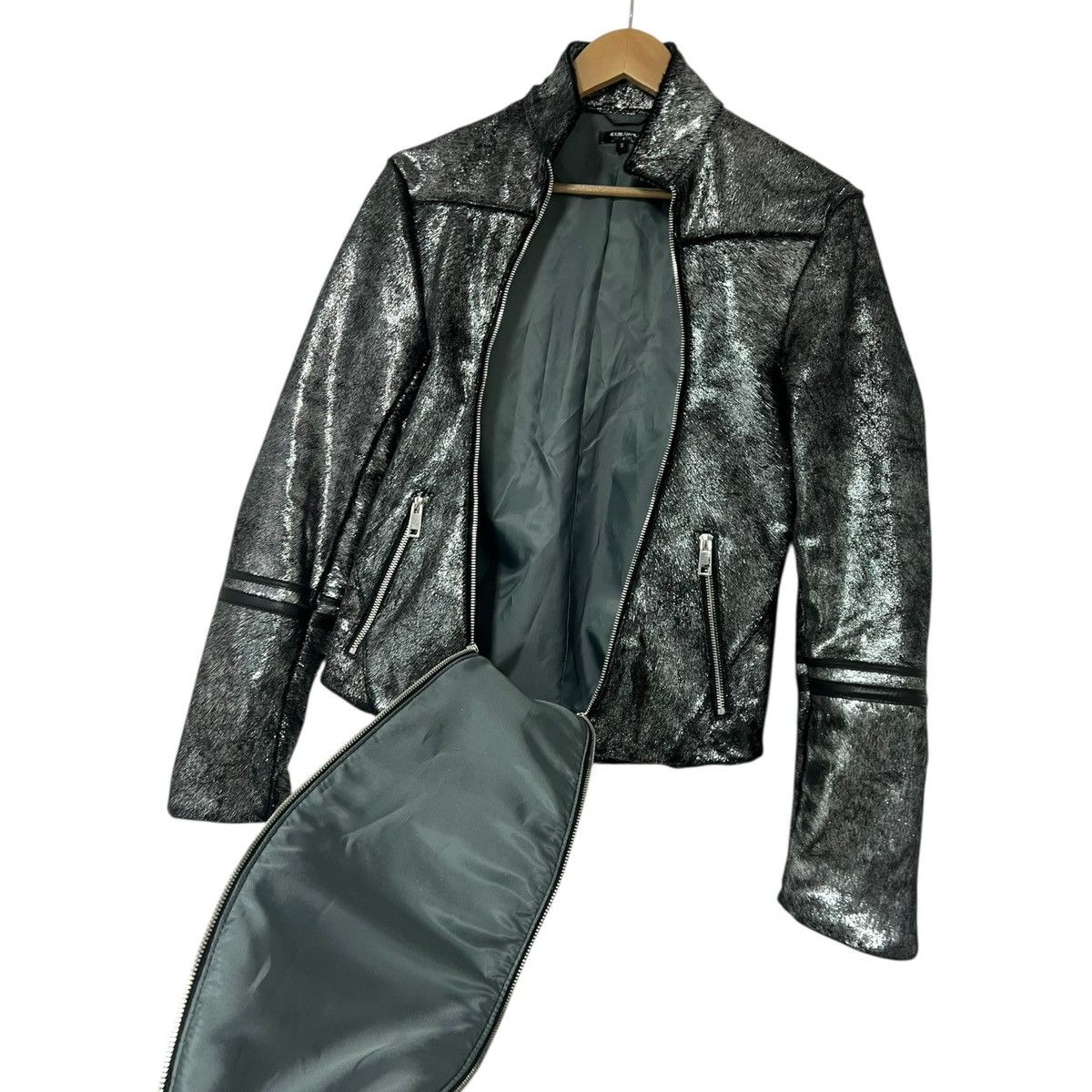 Cleioner Cleioner dubois metallic pony hair fencing jacket Size US S / EU 44-46 / 1 - 3 Thumbnail