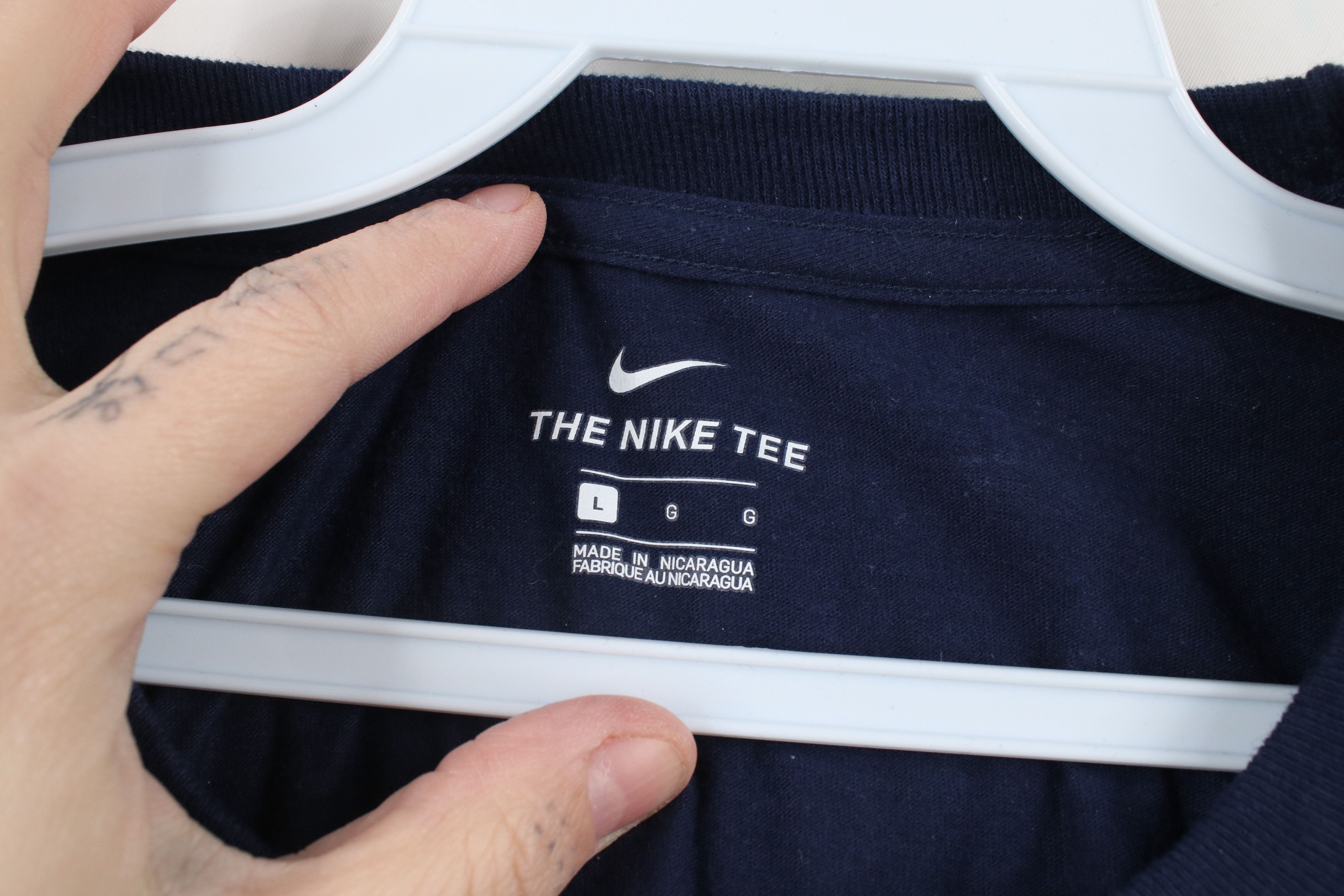 Nike × Vintage Nike Bowl University of Michigan Football T-Shirt Blue Size L / US 10 / IT 46 - 8 Thumbnail