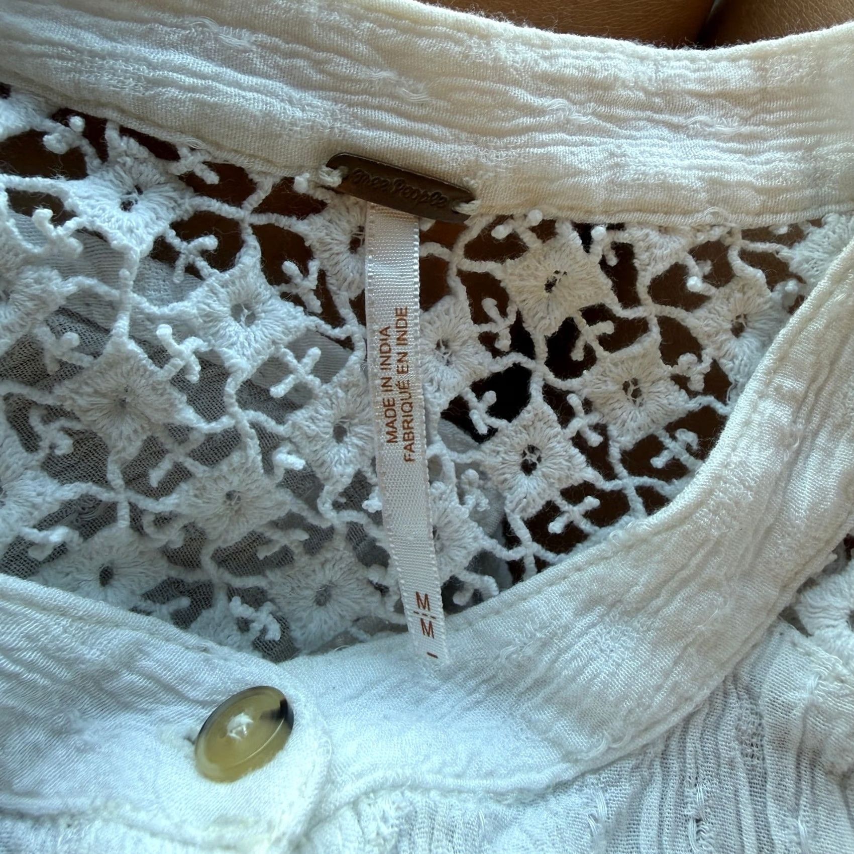 Vintage VINTAGE Boho Free People Ivory Lace Eyelet Longsleeve Flowy Top Women's M Shirt Size M / US 6-8 / IT 42-44 - 4 Thumbnail
