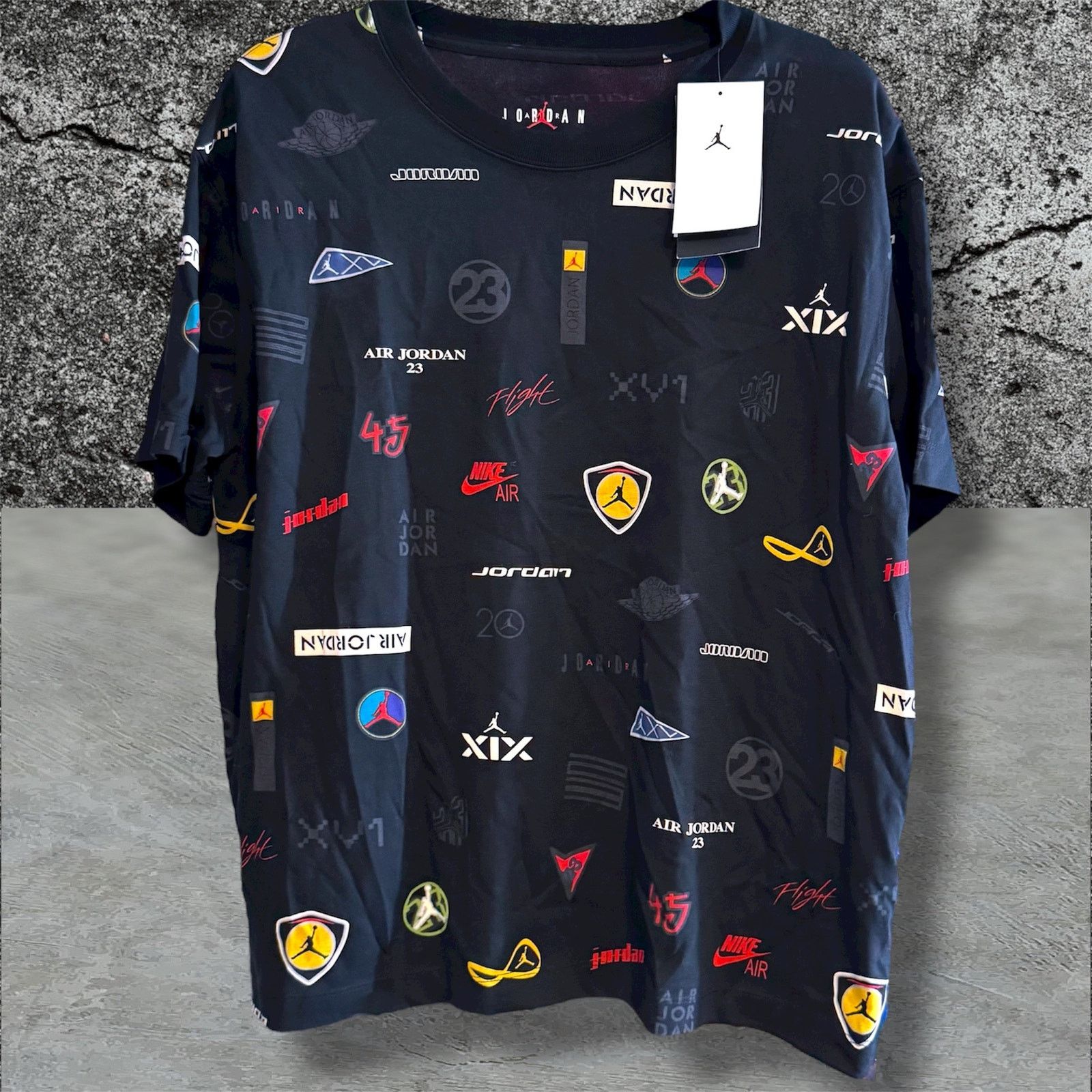 Jordan Brand •NWT• Women’s Jordan Flight Logo Tee Black • Size Medium Size US M / EU 48-50 / 2 - 2 Thumbnail