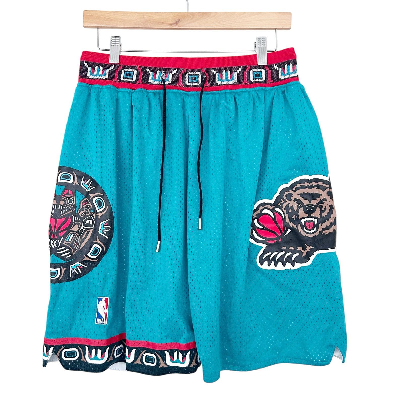 Vintage Vintage 1995-96 NBA Vancouver Grizzlies Basketball Shorts M Size US 28 / EU 44 - 1 Thumbnail
