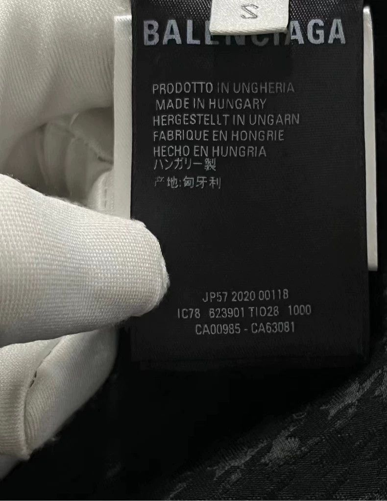 Balenciaga Balenciaga Black and white double B letter dark houndstoot Size US S / EU 44-46 / 1 - 4 Thumbnail