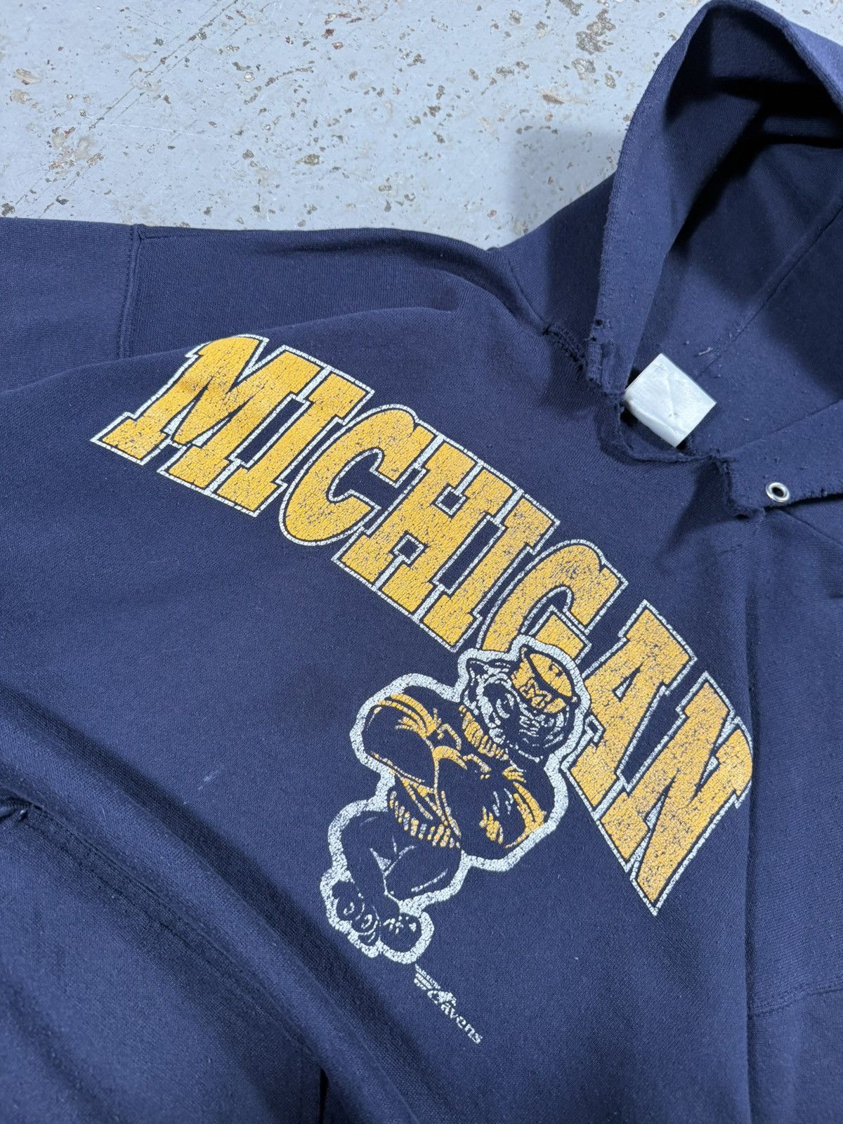 NCAA Vintage Michigan State Wolverines Thrashed Distressed Hoodie Size US L / EU 52-54 / 3 - 5 Thumbnail