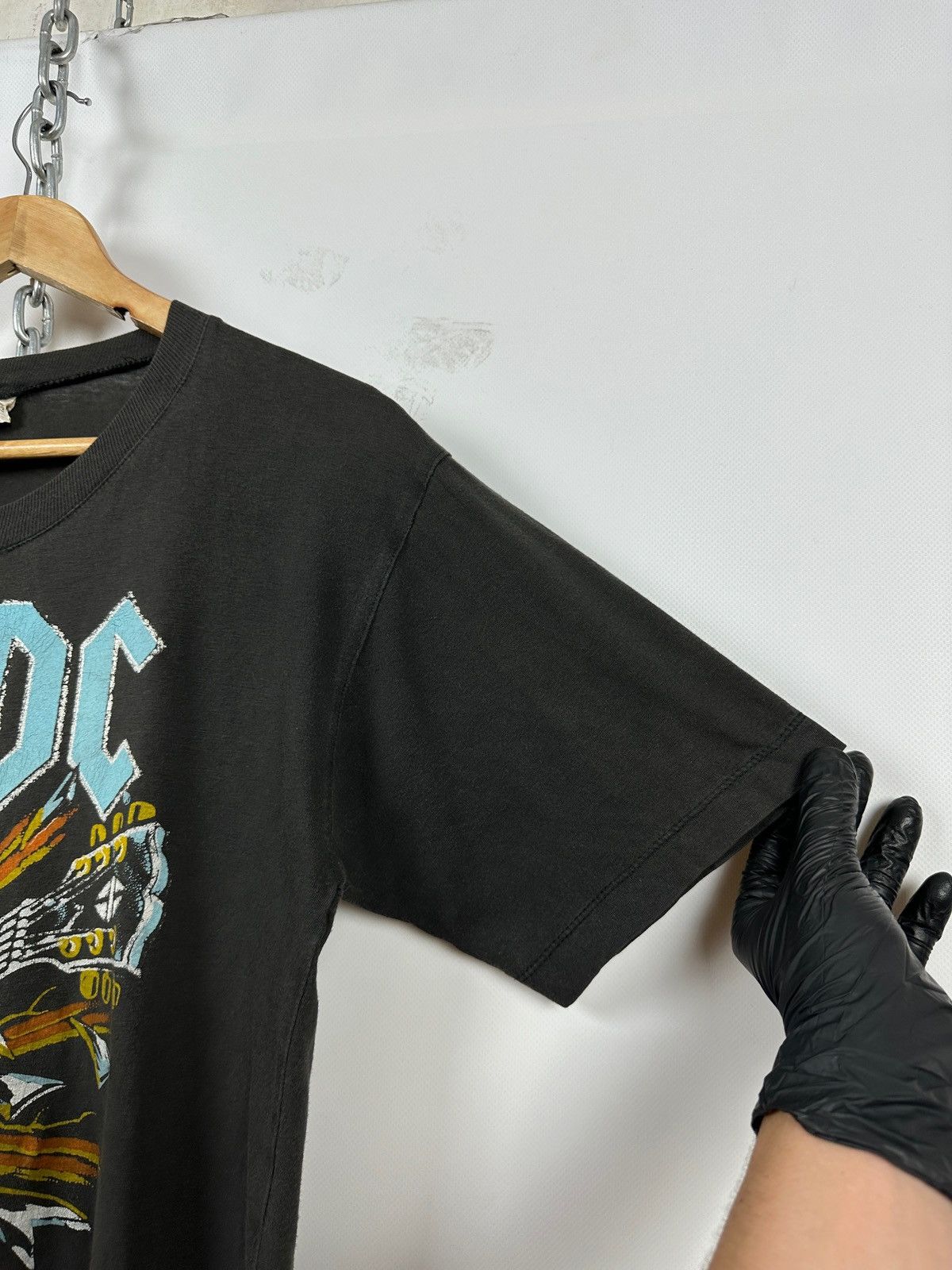 AC/DC 1988 Vintage AC/DC Blow Up Your Video Rare Band T-Shirt Size US S / EU 44-46 / 1 - 13 Thumbnail