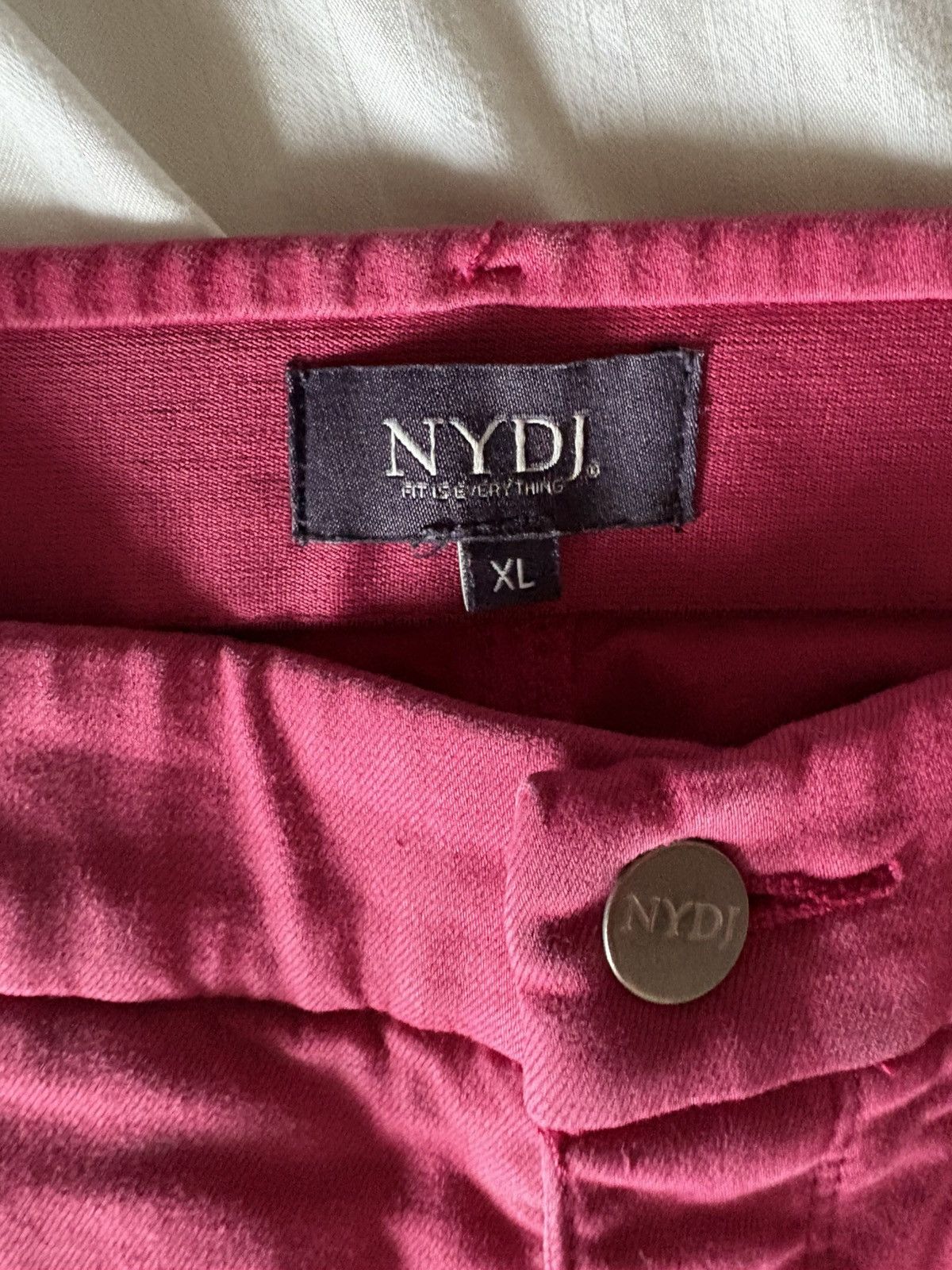 NYDJ NYDJ Raspberry Pink Denim Slim Capri Button Zip Plus XL Size 36" / US 14 / IT 50 - 2 Thumbnail