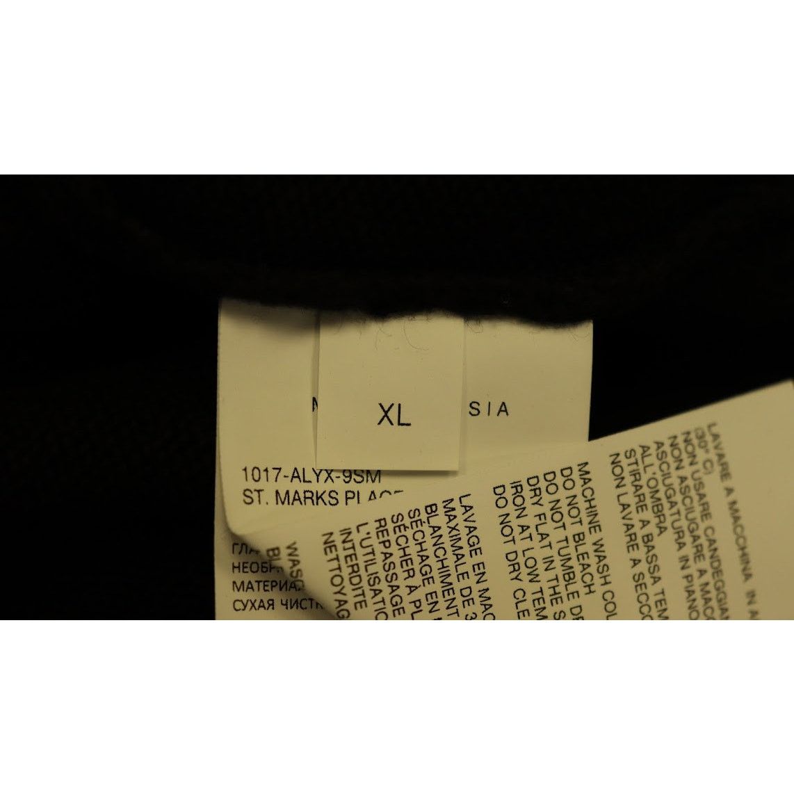 1017 ALYX 9SM o1rshd1 Logo Crewneck in Black Size US XL / EU 56 / 4 - 11 Thumbnail