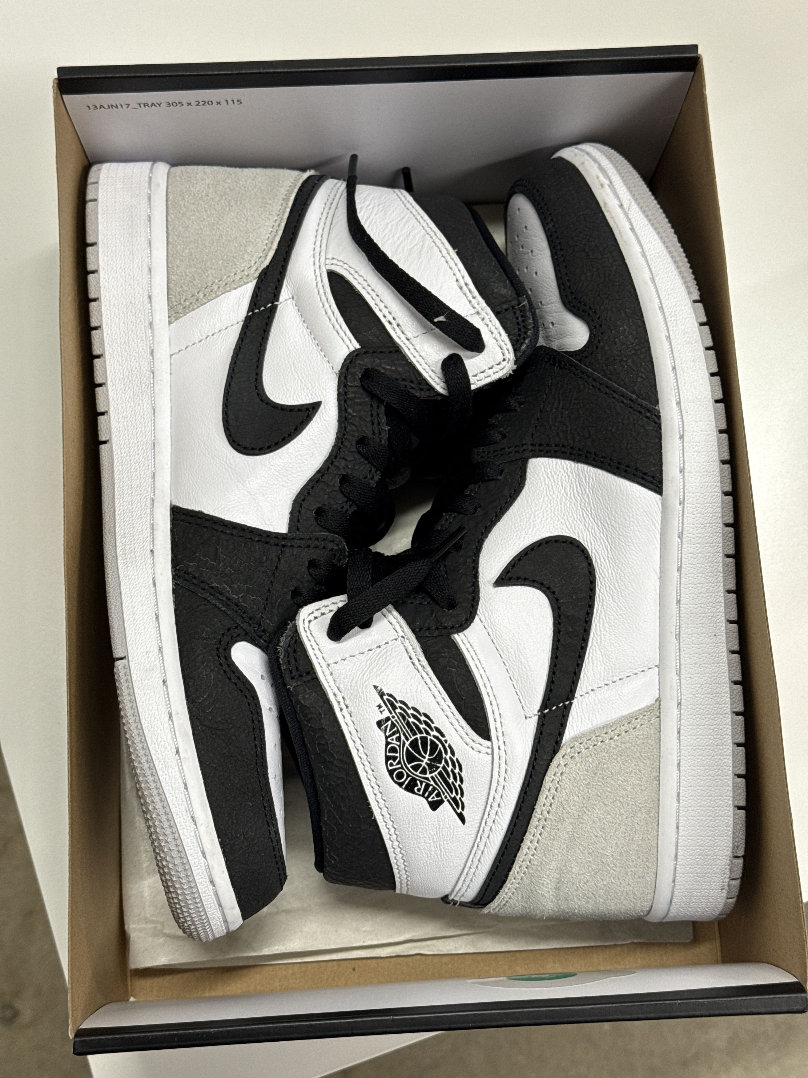 Nike *USED* Air Jordan 1 Retro High OG Stage Haze size 9 Size US 9 / EU 42 - 6 Thumbnail