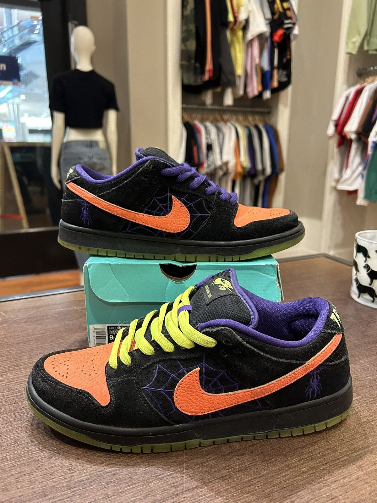 Nike SB Dunk Low Night of Mischief Halloween