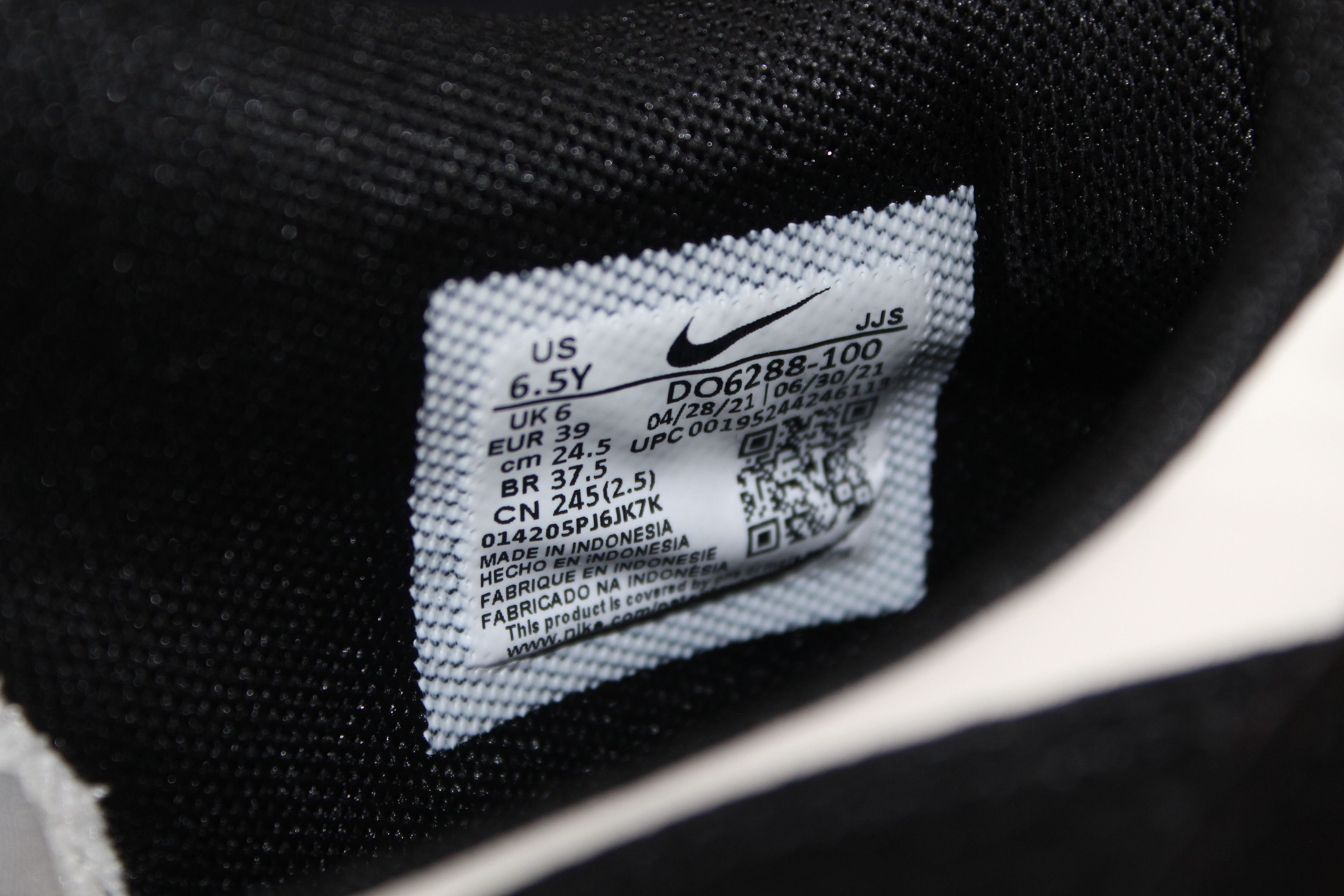 Nike Nike Dunk Low EMB NBA 75th Anniversary Chicago GS 6.5Y/8W Size US 8 / IT 38 - 6 Thumbnail