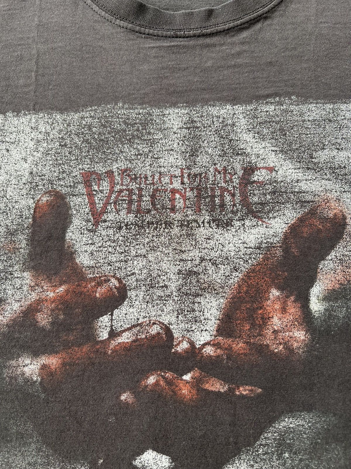 Band Tees Vintage 2013 Bullet for my Valentine Sun Faded Y2k T-shirt Size US M / EU 48-50 / 2 - 7 Thumbnail