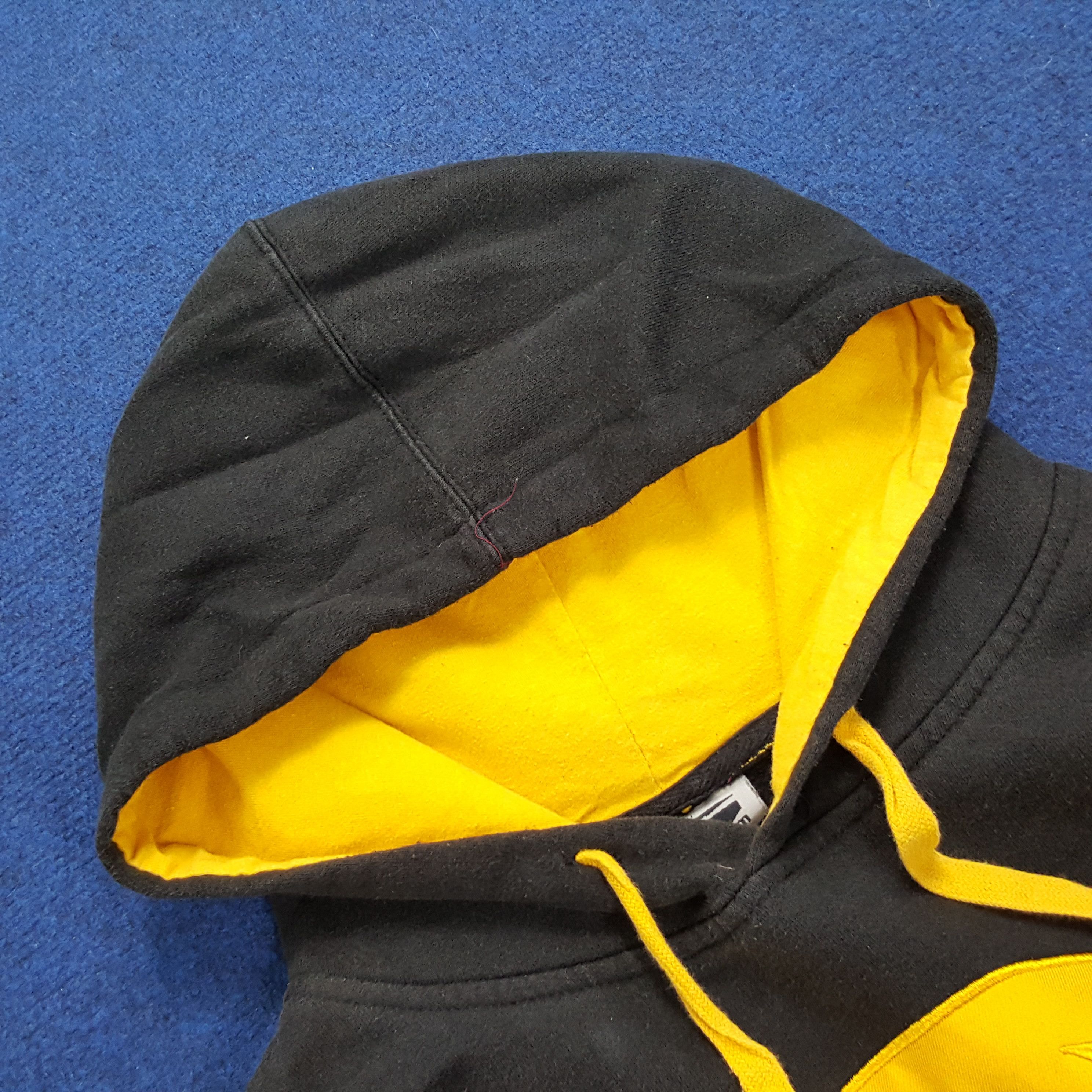 NFL × Vintage Vintage IOWA Hawkeye American Football Team Hoodies Size US XL / EU 56 / 4 - 4 Thumbnail