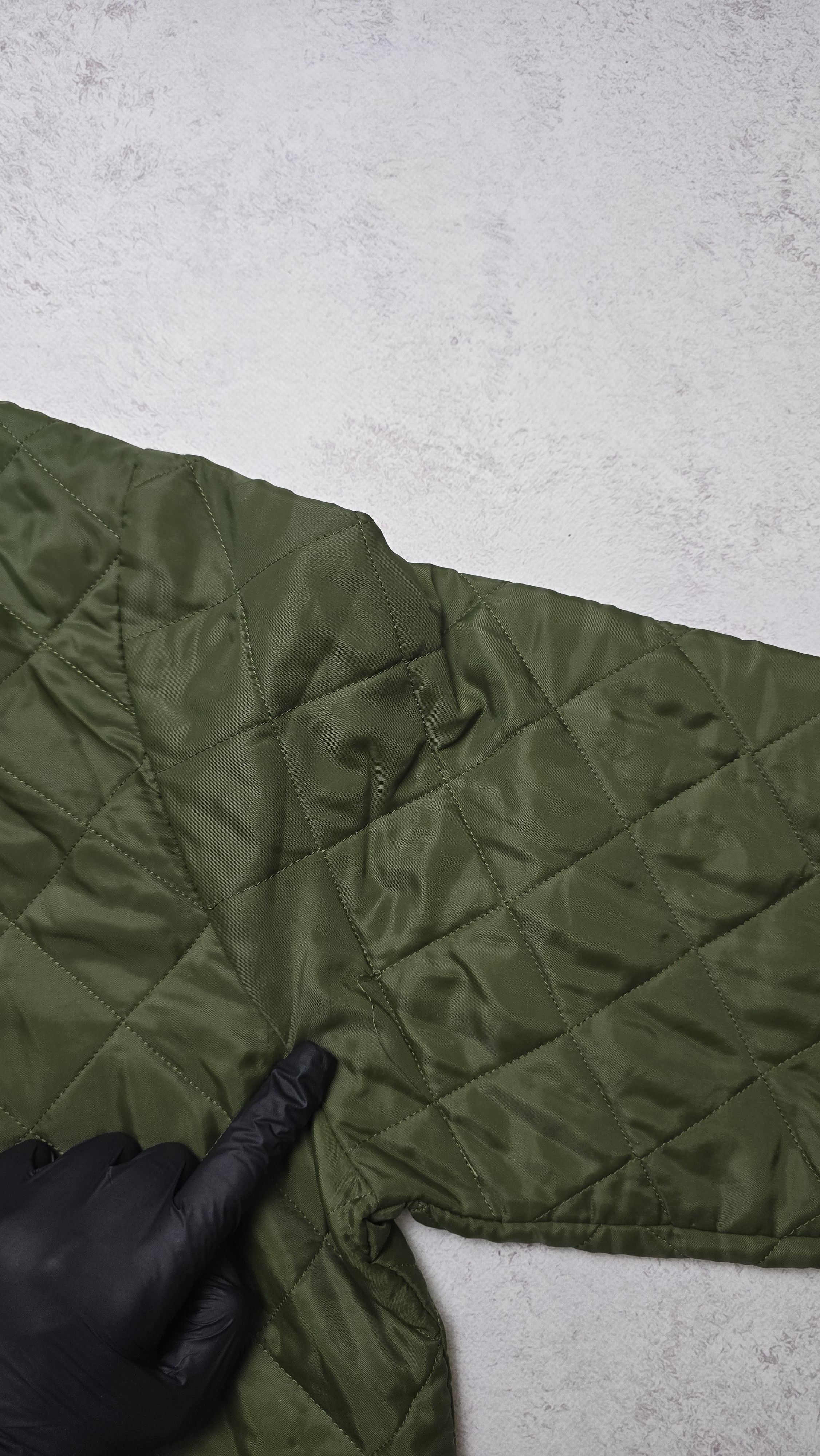 Barbour Liddesdale Quilted Jacket Olive Corduroy Collar Heritage Size US L / EU 52-54 / 3 - 6 Thumbnail
