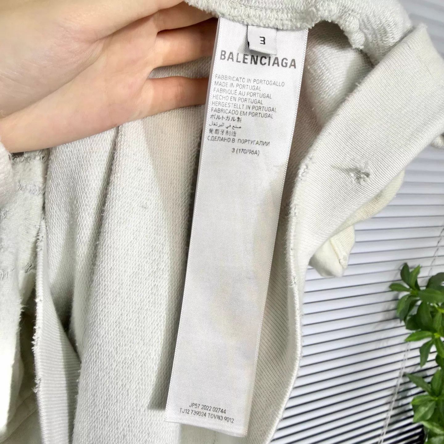 Balenciaga Balenciaga MU Embroidered Mud Dyed Distress Hoodie 3 Size US L / EU 52-54 / 3 - 4 Thumbnail