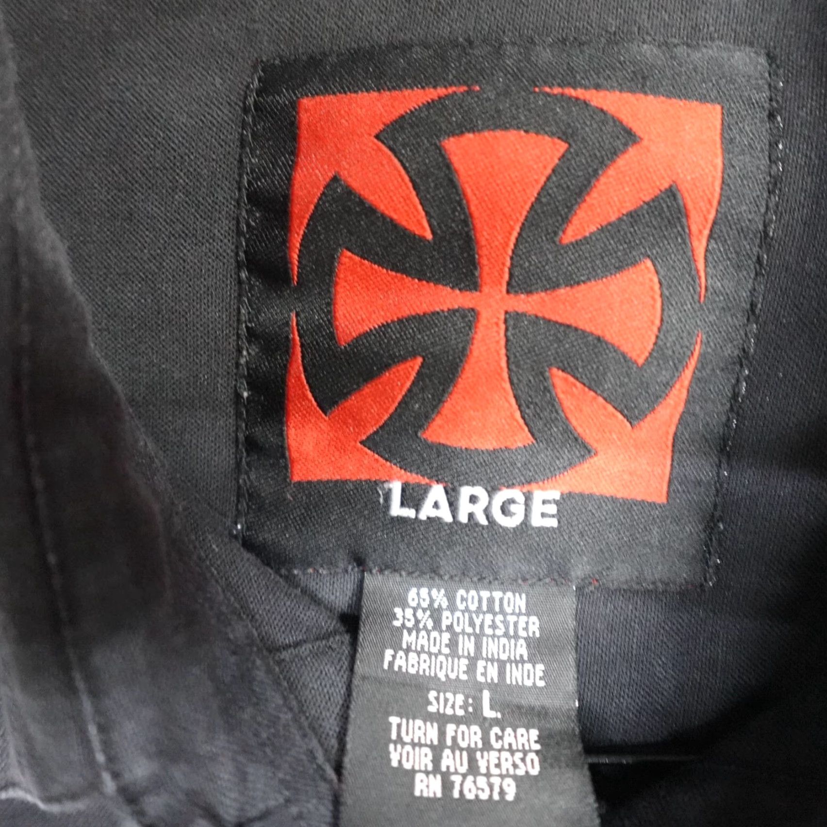Vintage VINTAGE Independent Truck Co. Shirt L Black Button-Up Cotton Blend Embroidered Logo Y2K Mens Size US L / EU 52-54 / 3 - 5 Thumbnail