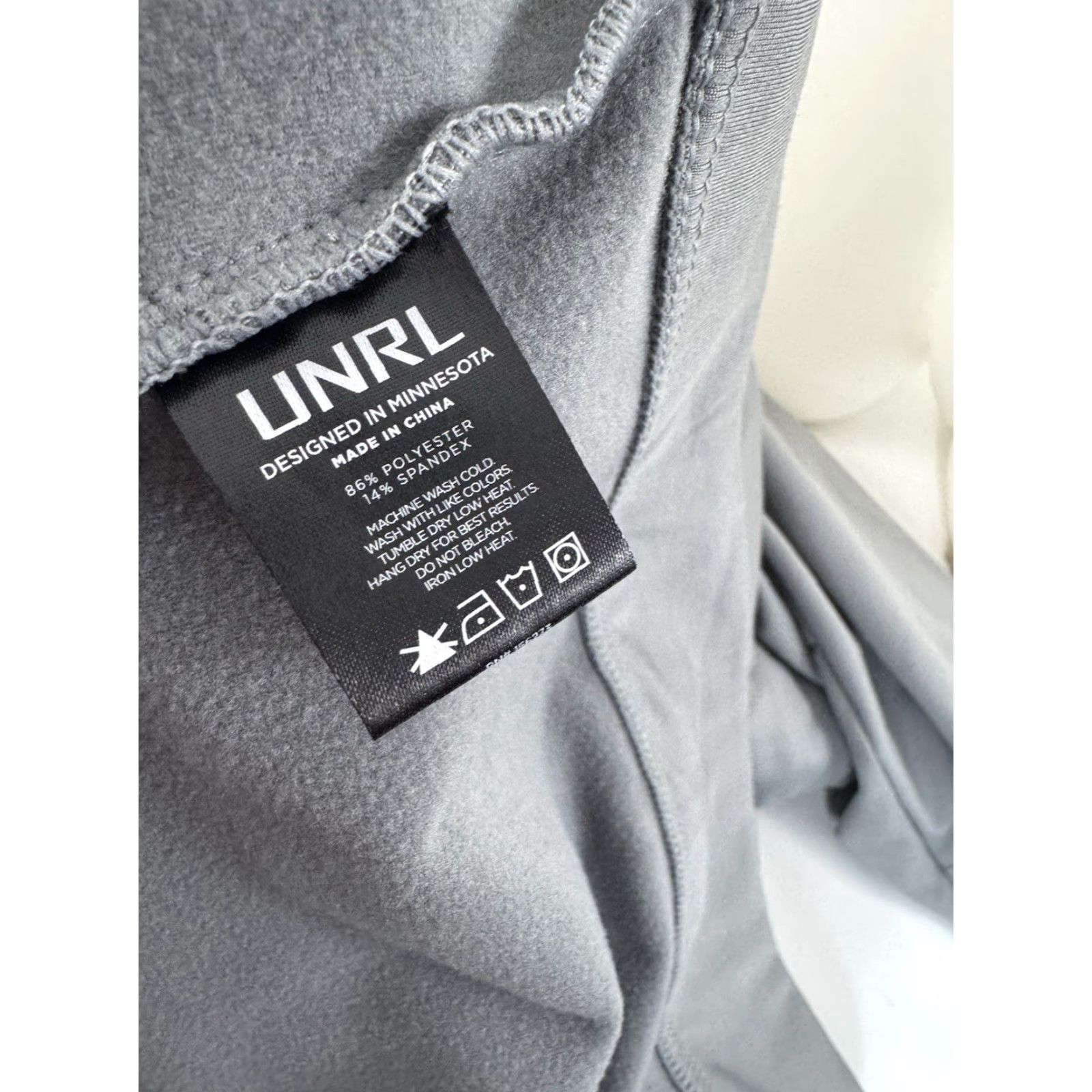 Vintage UNRL Hooded Full Zip Performance Jacket L Men Gray 90s? No—Brand First Shirt? Honestly: UNRL Hooded Full Zip Performance Jacket L Men Gray Jacket Mens Size US L / EU 52-54 / 3 - 6 Thumbnail