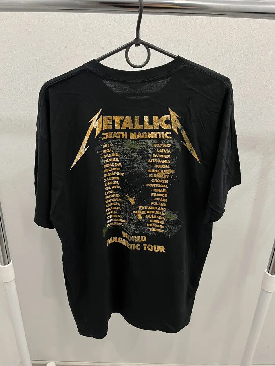 Metallica Vintage Metallica Magnetic World Tour Tee T-shirt Size US L / EU 52-54 / 3 - 2 Thumbnail