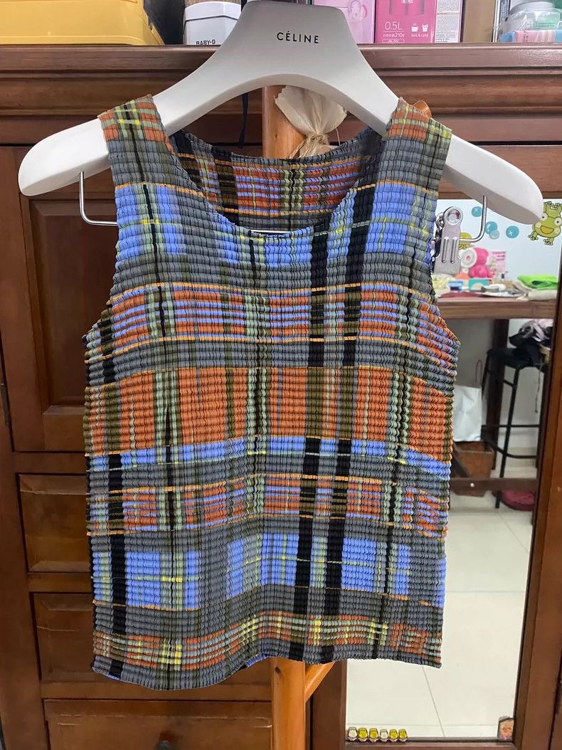 Issey Miyake Issey Miyake Brown and blue color-blocked vest Size M / US 6-8 / IT 42-44 - 1 Thumbnail