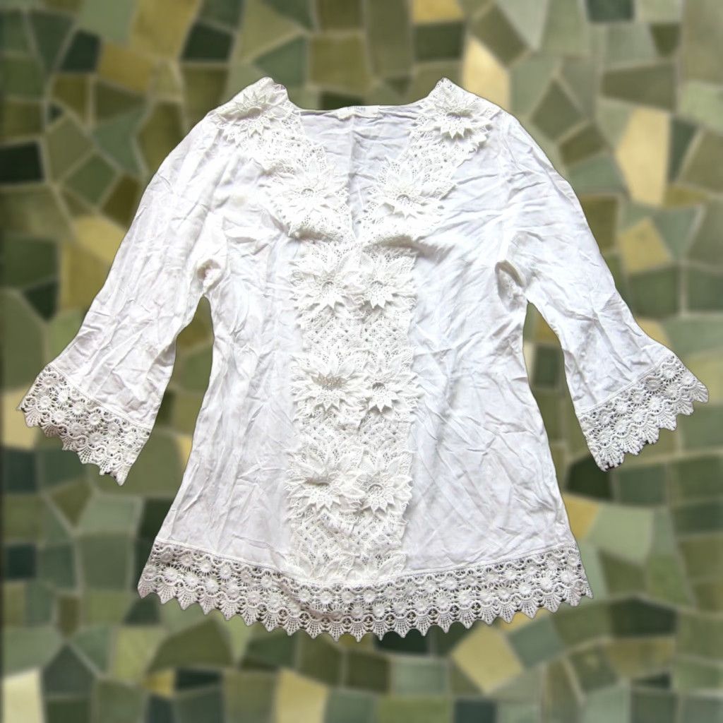 Vintage Solitaire 100% Rayon White Floral Embroidered 3/4 Sleeve Blouse L Size L / US 10 / IT 46 - 1 Thumbnail