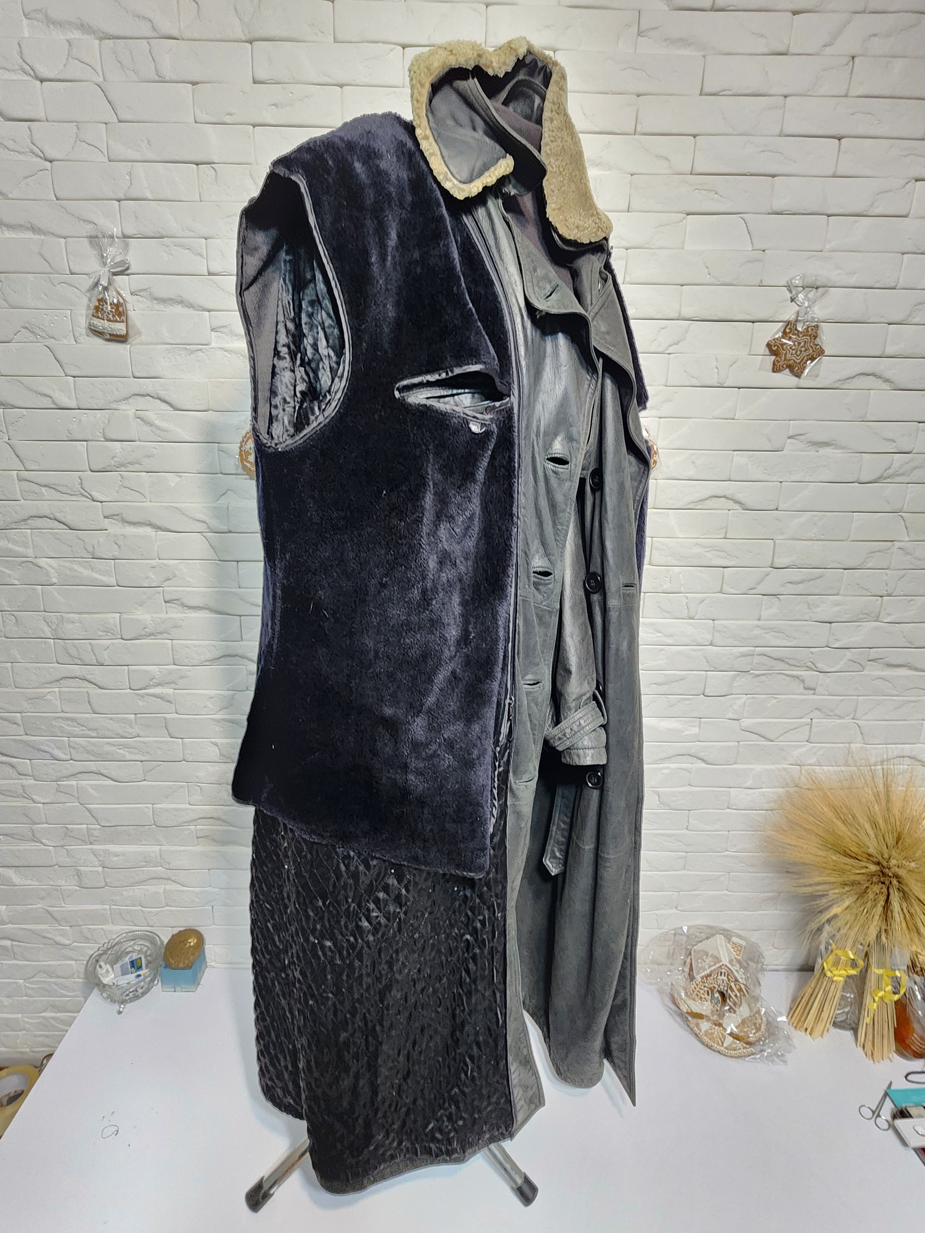 Uniqlo Men's Brown Leather Cardigan: Button Front Coat Size US L / EU 52-54 / 3 - 9 Thumbnail