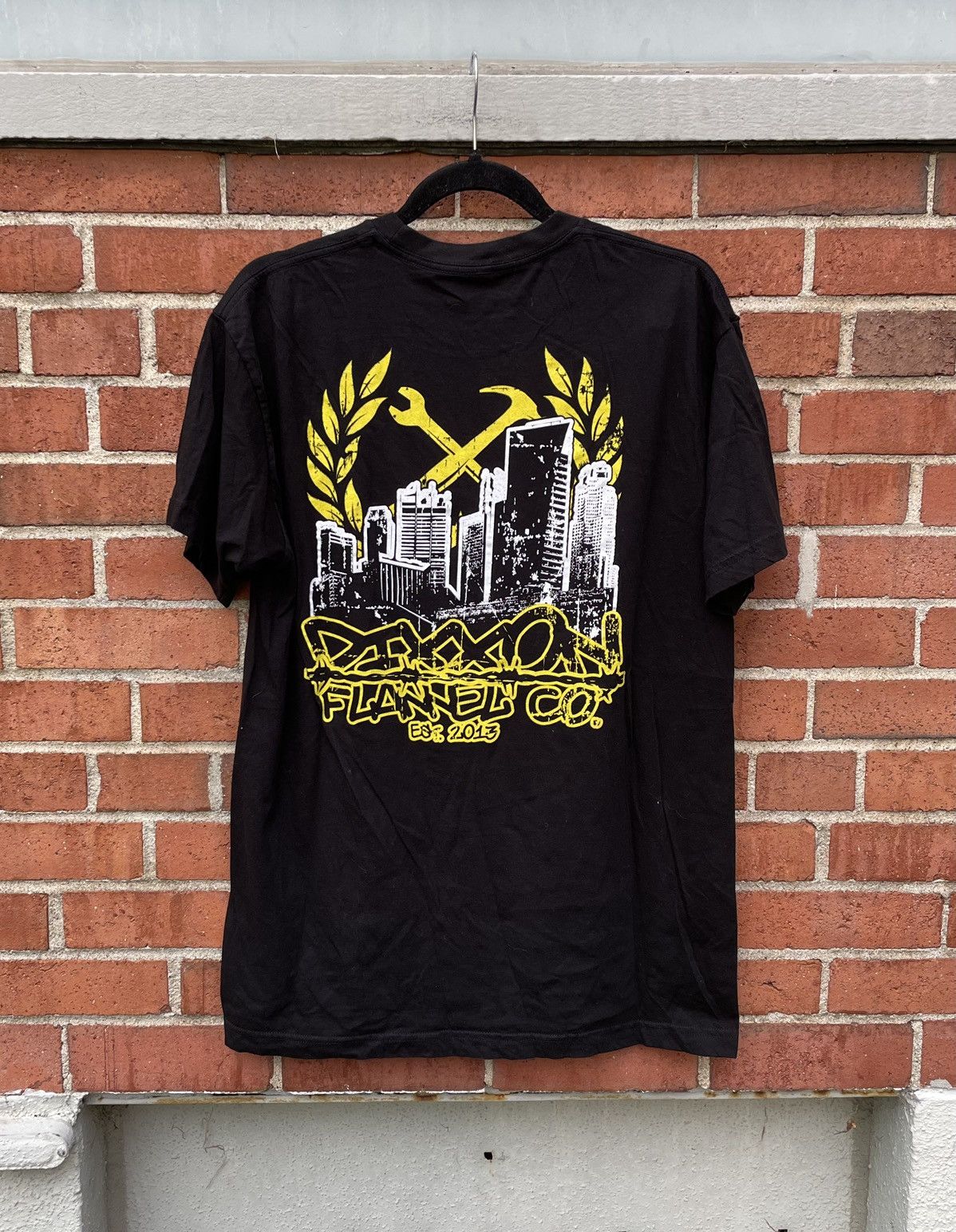 Dixxon Mens Dixxon Flannel Co Skyline Graphic T Shirt Size US L / EU 52-54 / 3 - 4 Thumbnail