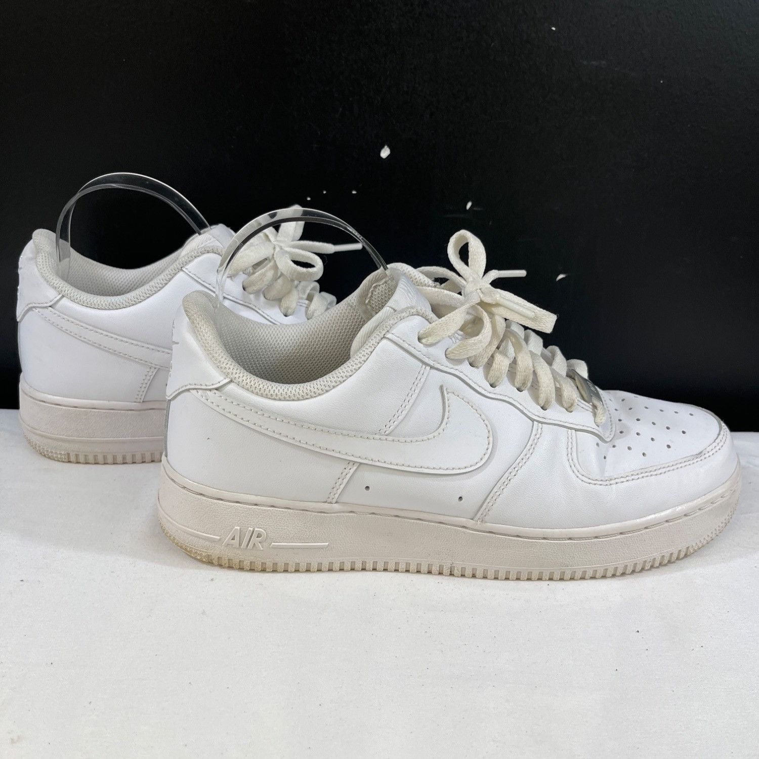 Nike Nike Air Force 1 Mens White Low Top Sneakers Size 9 SKU 6588 Size US 9 / EU 42 - 1 Thumbnail