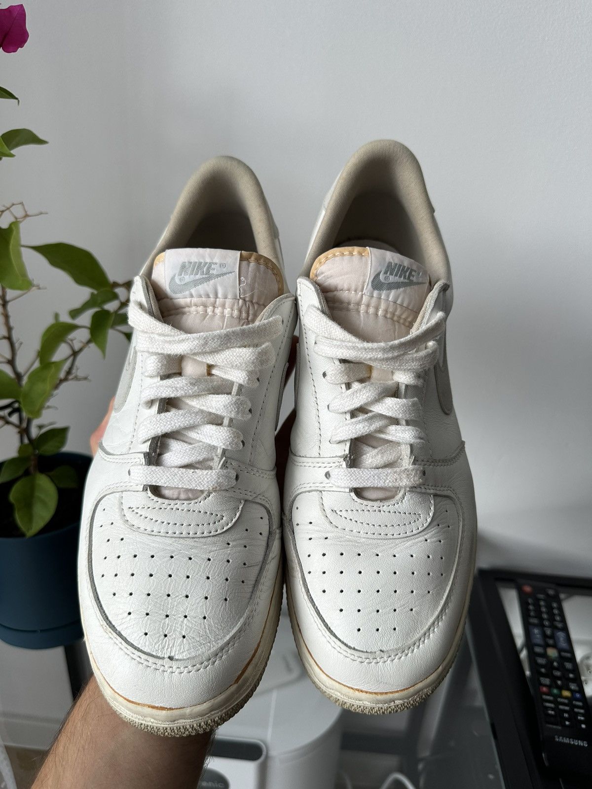 Nike 1985 RARE Nike Convention Neutral Grey leather sneakers Size US 10 / EU 43 - 13 Thumbnail