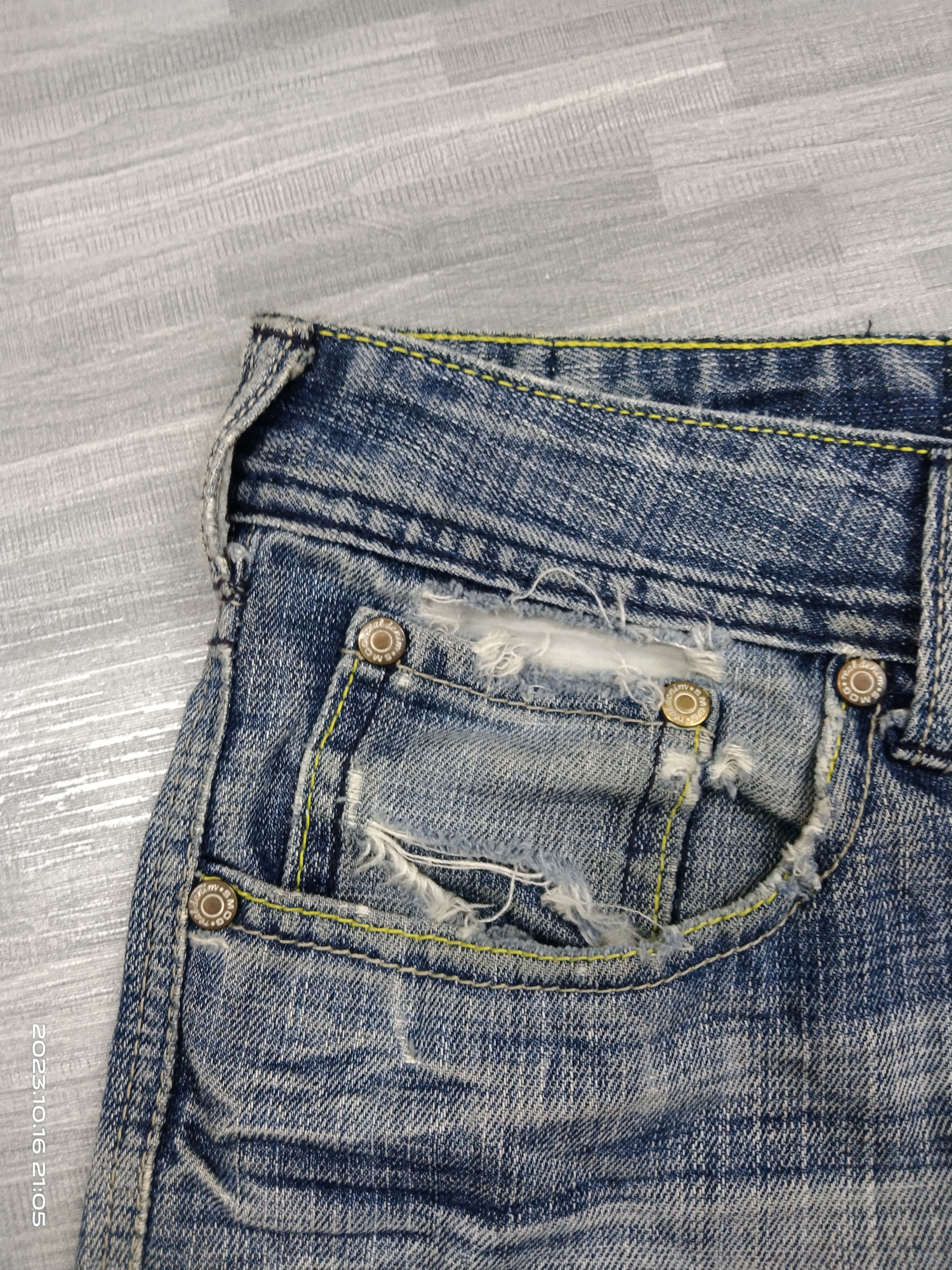 Japanese Brand SICK RIPED FLARE SMOG DENIM PANTS Size US 33 - 7 Thumbnail