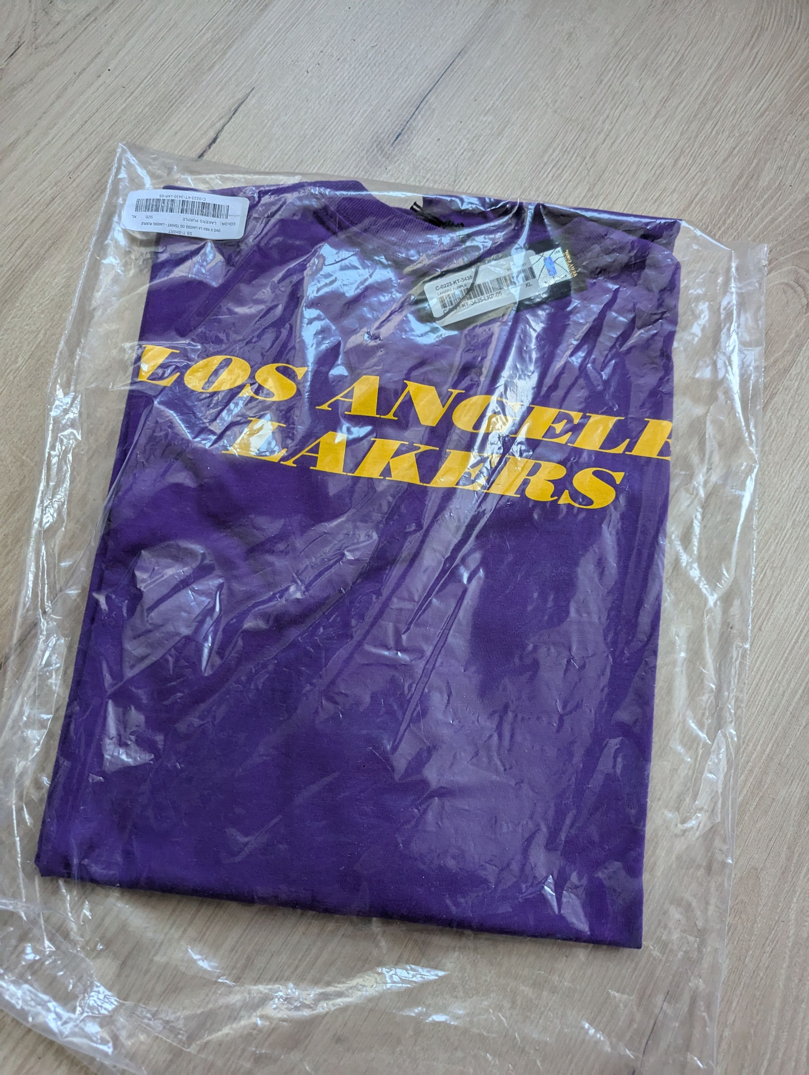 NBA × October's Very Own LA LAKERS x OVO (NBA T-shirt) [new / never worn] Size US XL / EU 56 / 4 - 2 Thumbnail