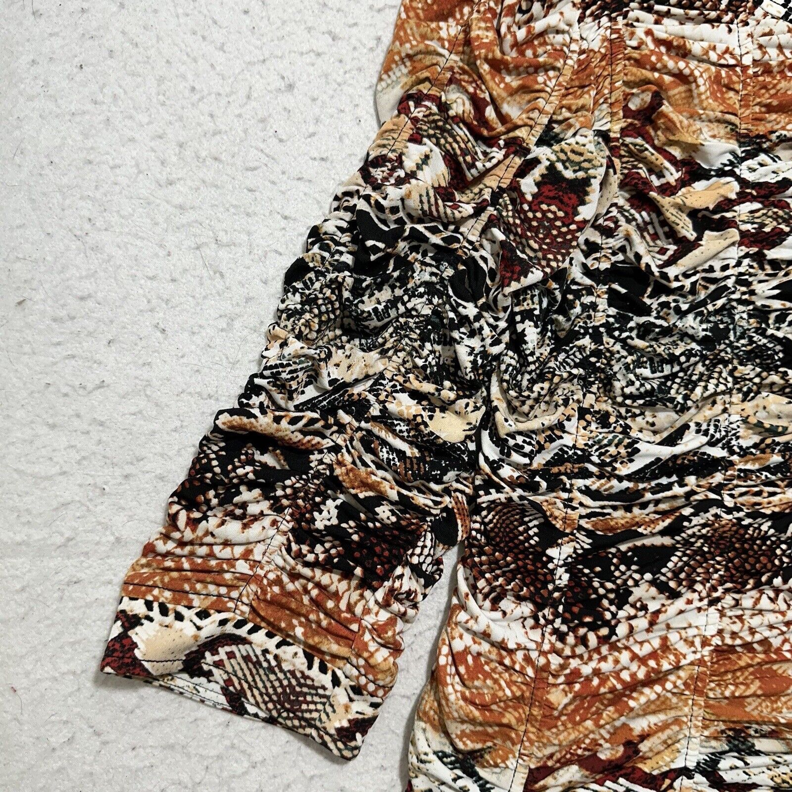 Chicos Chico's 2 Large Animal Snakeskin Ruched Sweatshirt Jacket Size L / US 10 / IT 46 - 6 Thumbnail