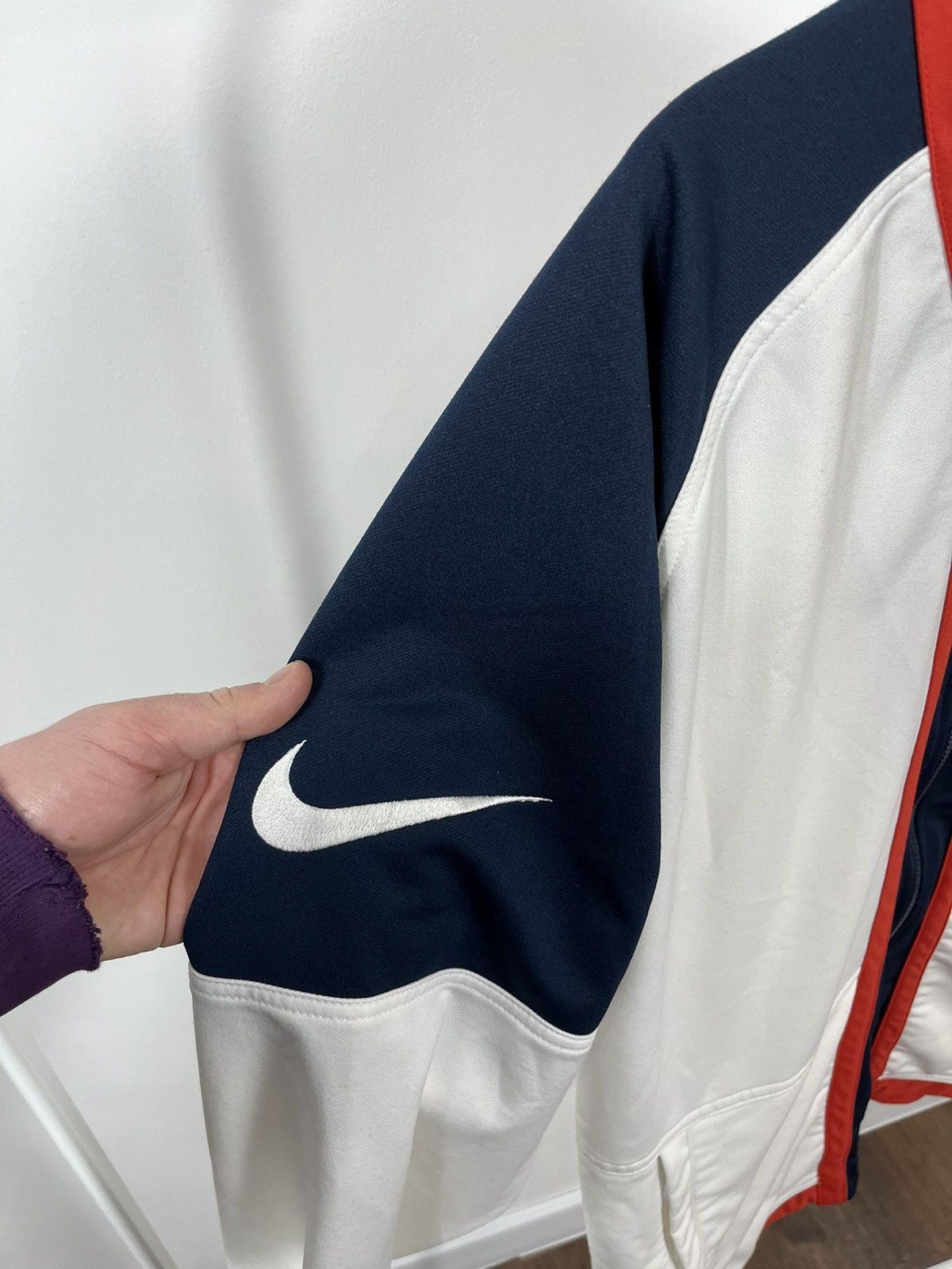 Nike × Vintage NIKE SWOOSH LOGO RETRO Y2K 90’S TRACK JACKET Size US L / EU 52-54 / 3 - 4 Thumbnail