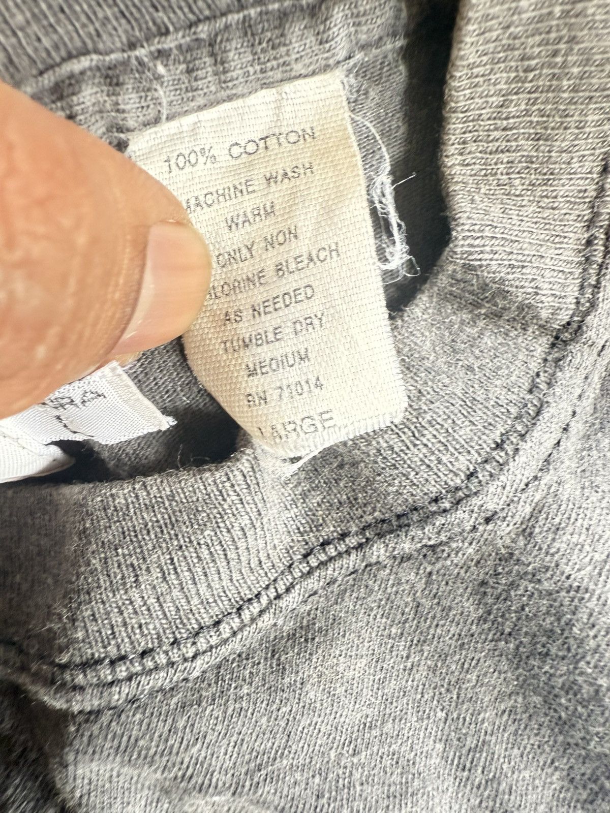 Armani Exchange Vtg Armani Exchange photo tee Size US L / EU 52-54 / 3 - 4 Thumbnail