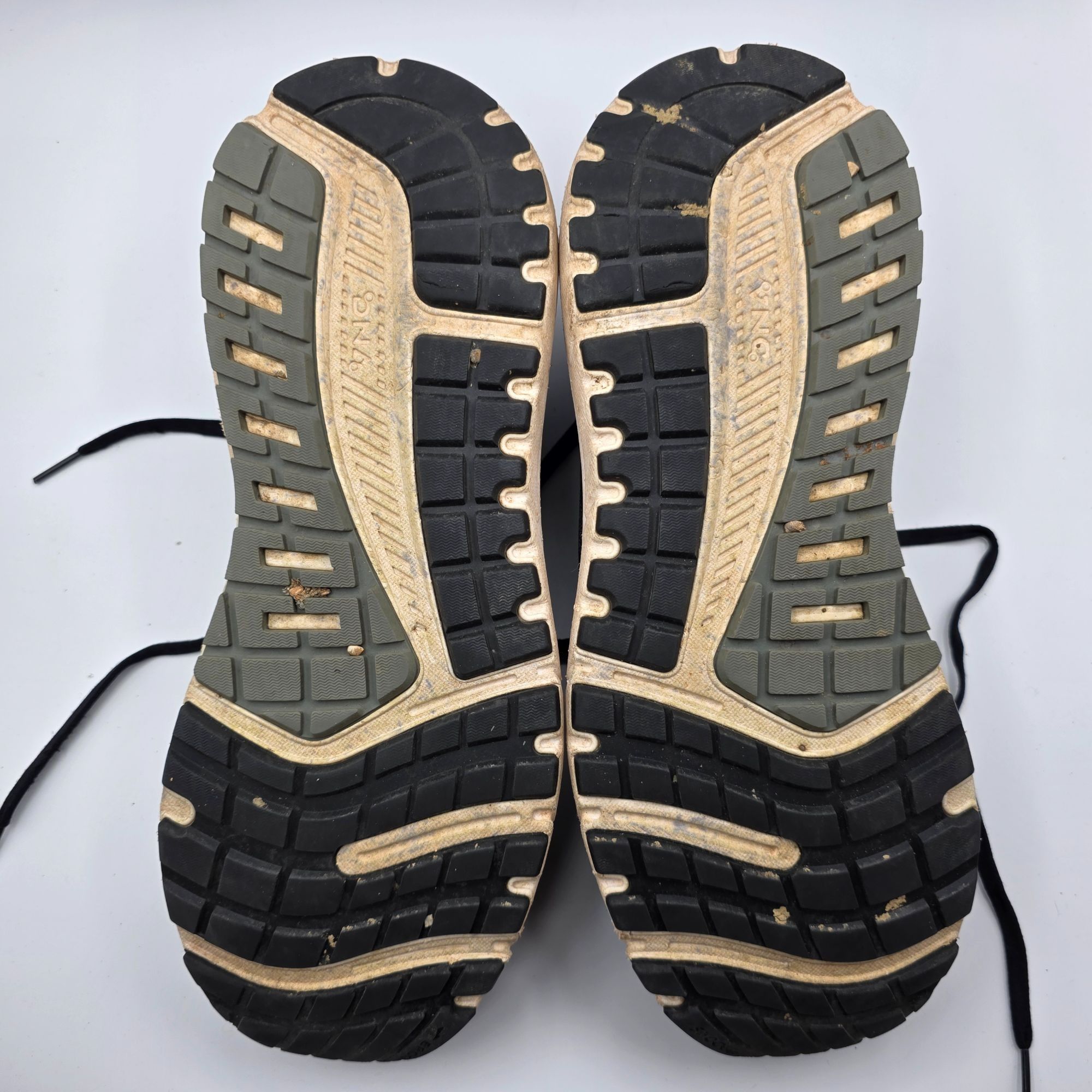 Brooks Brooks Beast 20 Mens Size 12.5 Black Athletic Shoes Walking Size US 12.5 / EU 45-46 - 12 Thumbnail