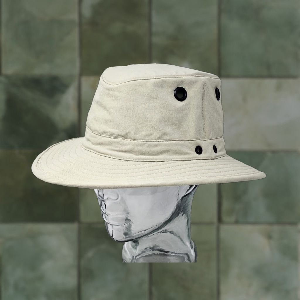 VINTAGE? Wait it's not vintage. So: Tilley Hat Safari Fitted Mens Khaki Made in Canada UPF 50+ Sun Hiking Vented One Size Beige Outdoor Wide Brim Mens