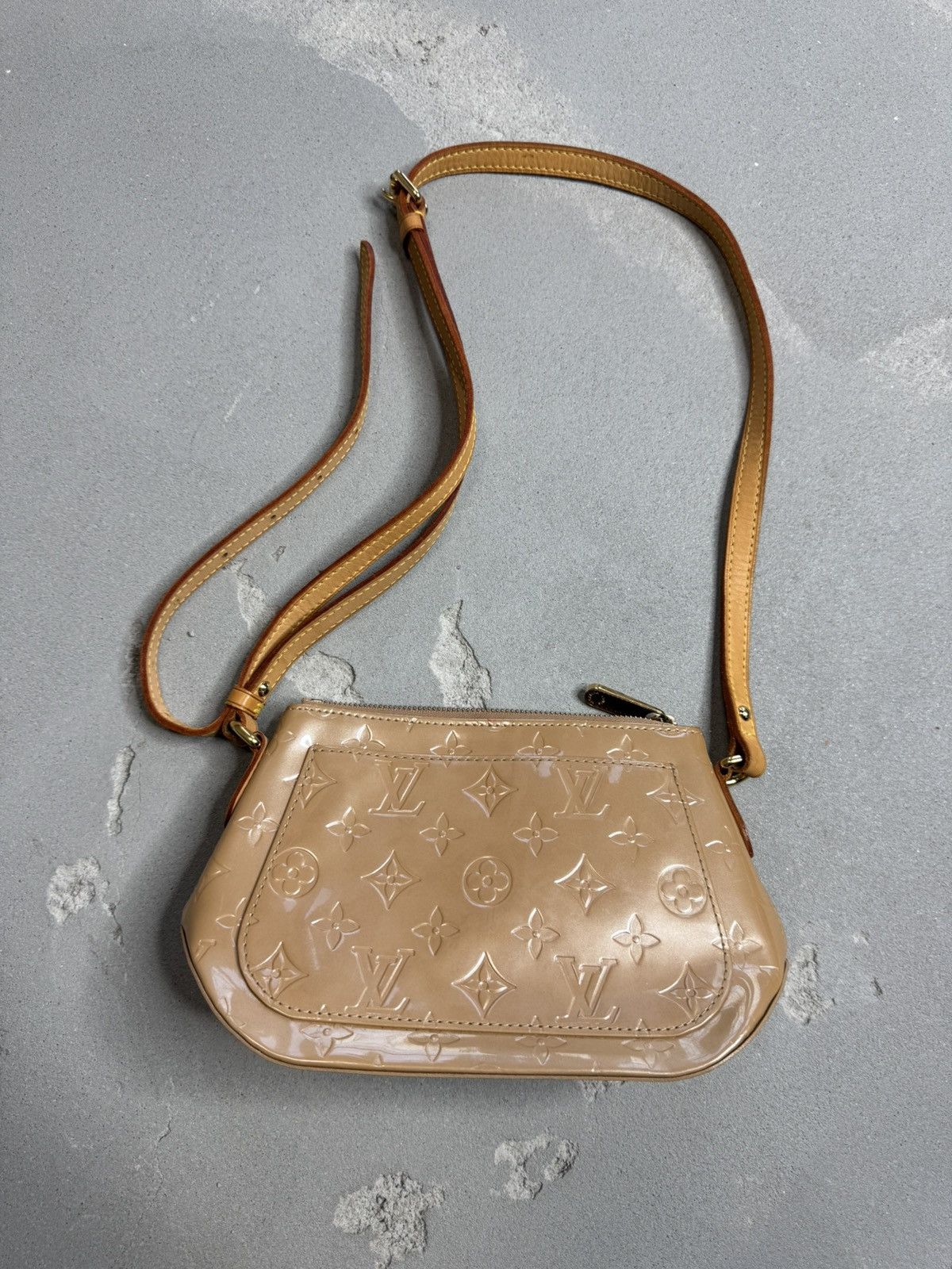 Louis Vuitton × Vintage LOUIS VUITTON MINNA STREET VARNISH BROWN HAND BAG Beige Size ONE SIZE - 1 Thumbnail