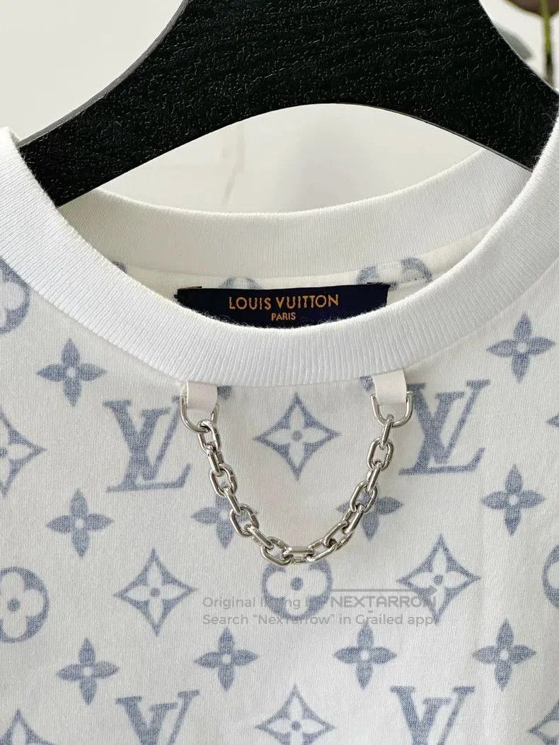 Louis Vuitton Louis Vuitton Monogram Chain Short Sleeve. Size US XS / EU 42 / 0 - 3 Thumbnail