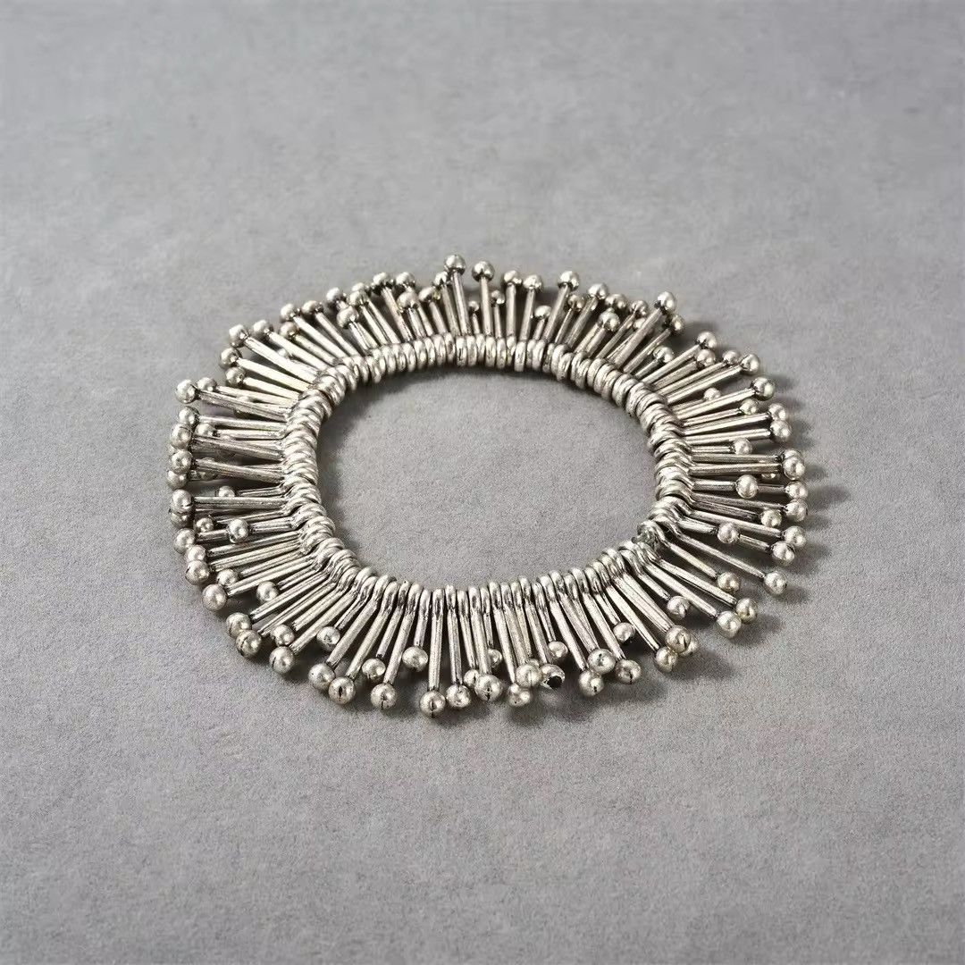 Japanese Brand × Jewelry Avant garde seaweed fringe bracelet chain aesthetic y2k Size ONE SIZE - 8 Thumbnail
