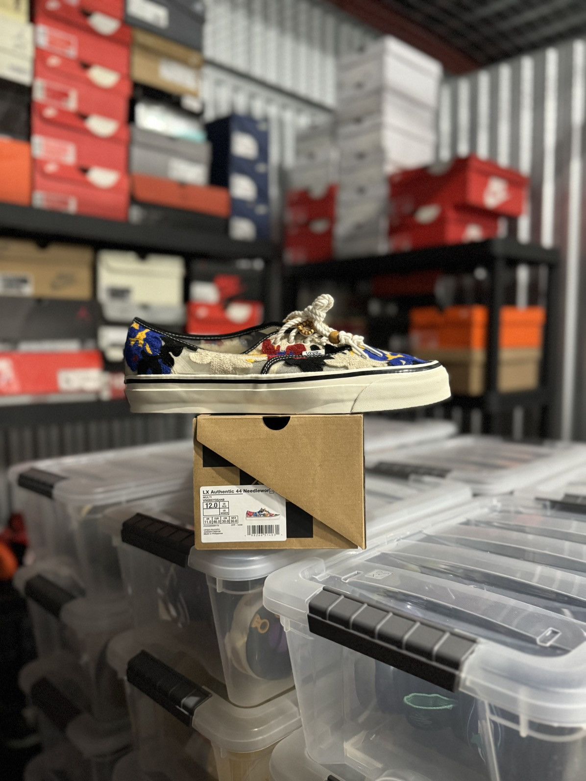 Vans Vans Authentic Premium Needlework White Red Blue Size 12 Size US 12 / EU 45 - 1 Thumbnail