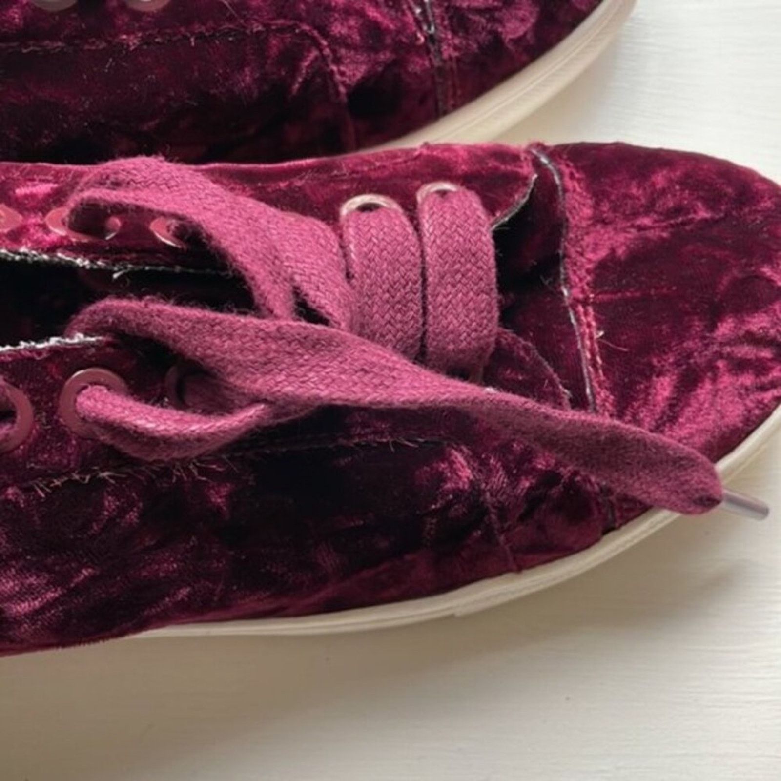 Rebecca Minkoff Rebecca Minkoff crushed Velvet Bleecker Too Sneakers Acai Size US 9.5 / IT 39.5 - 6 Thumbnail