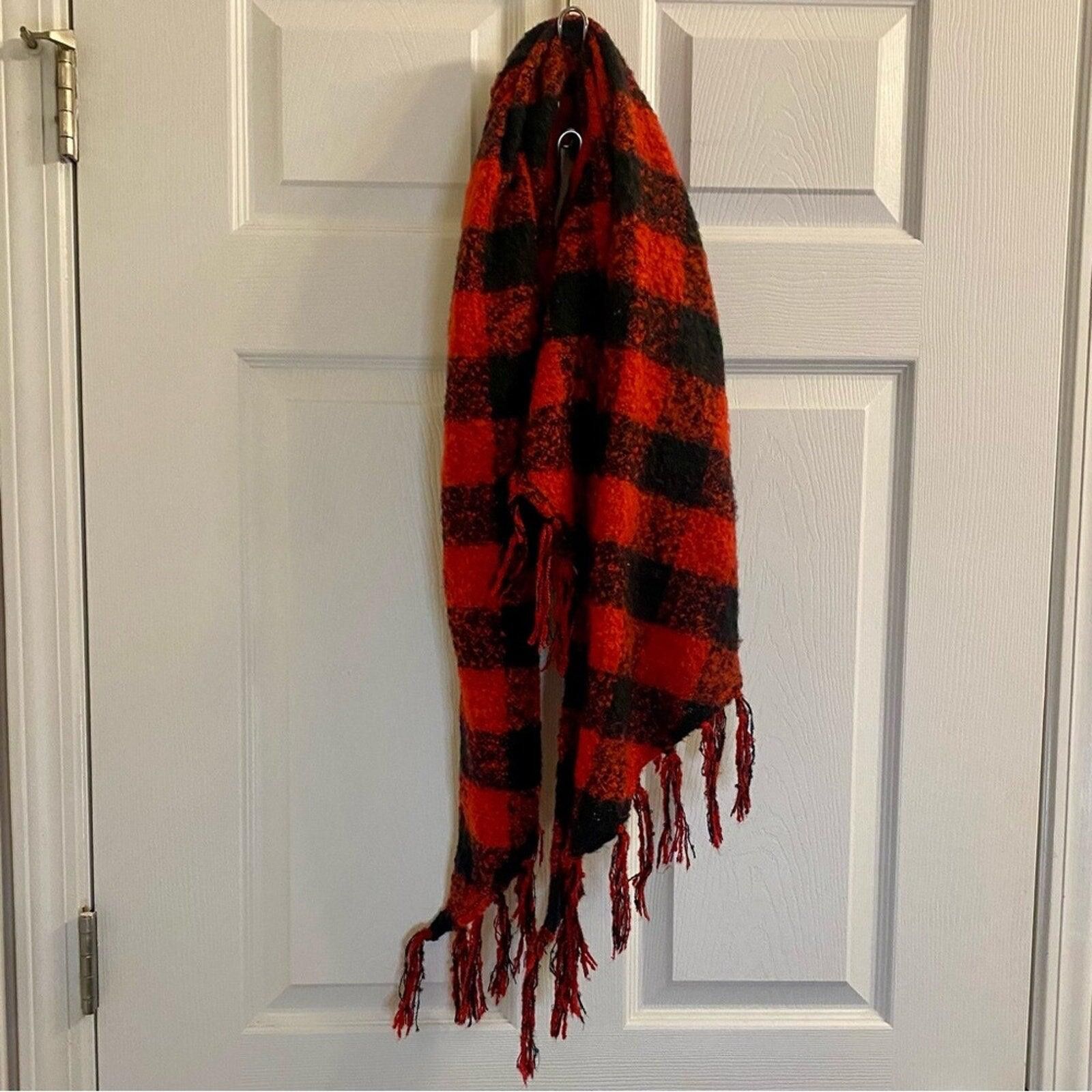 The Unbranded Brand Classic Red & Black Buffalo Plaid Scarf Womens One Size Size ONE SIZE - 9 Thumbnail