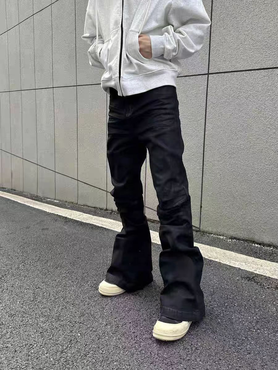 Baggy black loose-fitting slightly flared jeans
