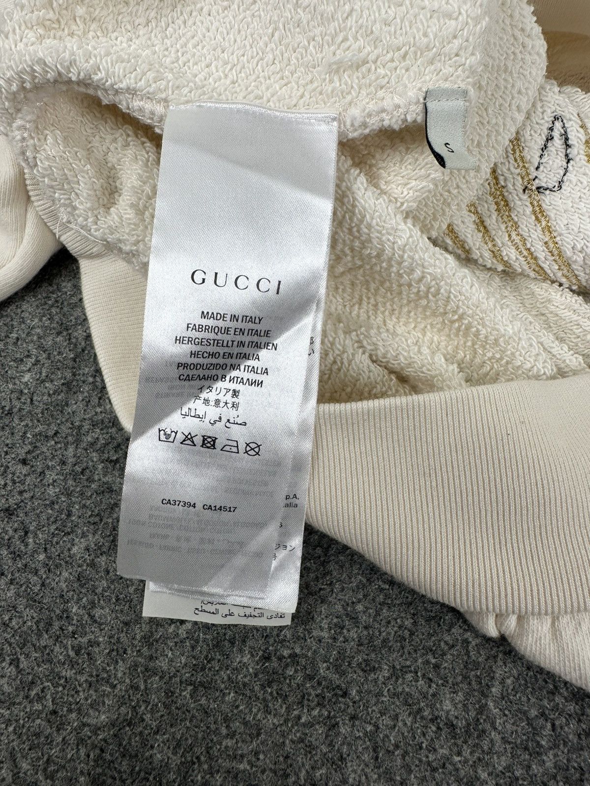 Gucci Gucci - F/W18 Maison De Lamour Cat - Sequins Cropped Sweater Size S / US 4 / IT 40 - 12 Thumbnail